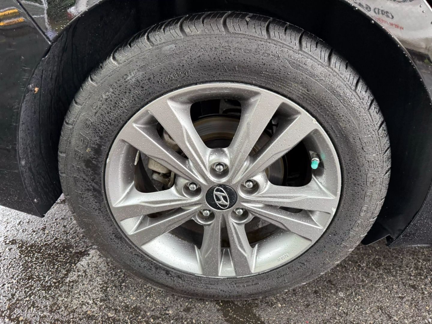 2018 Hyundai Elantra - Image 44