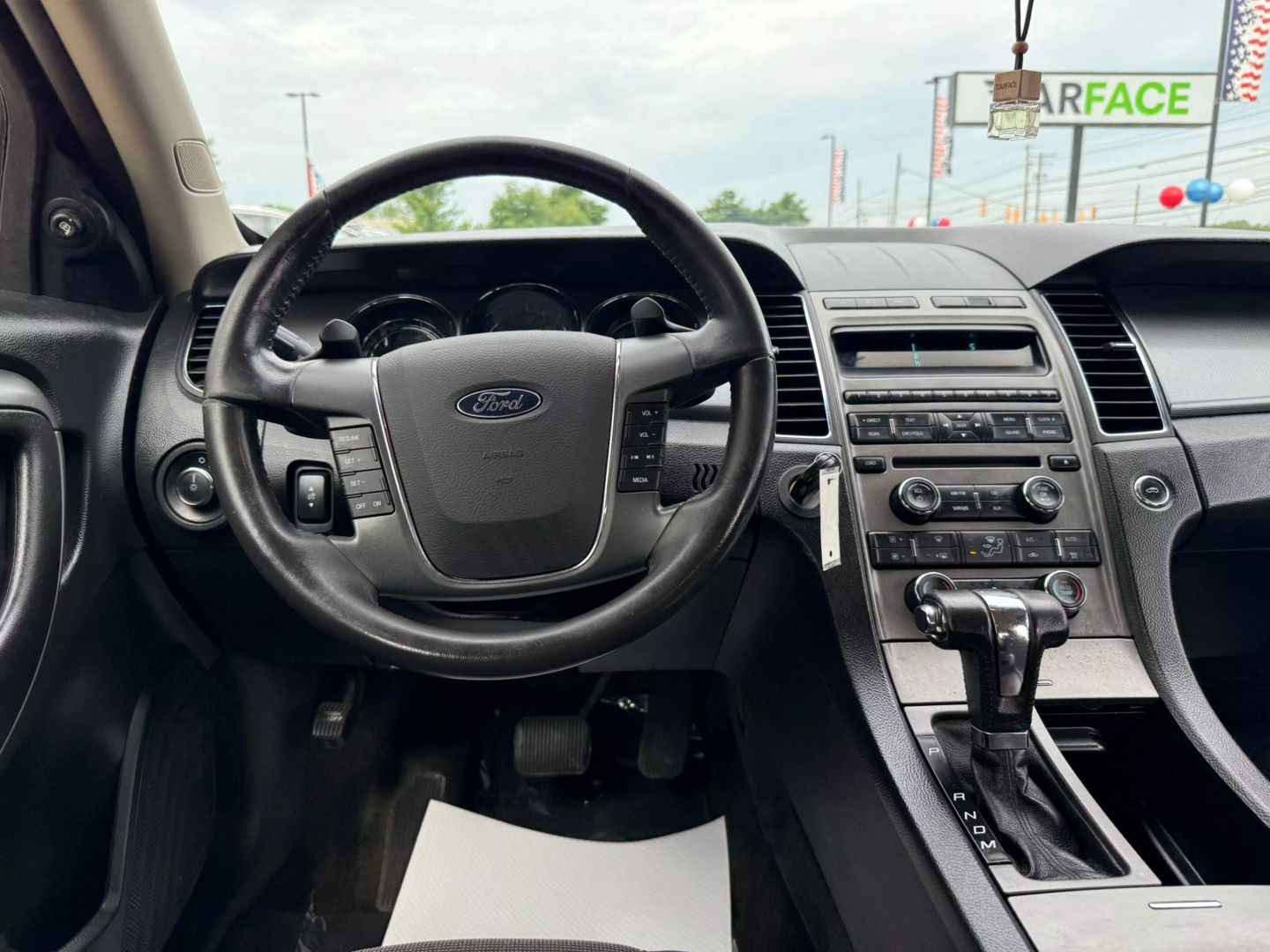 2012 Ford Taurus - Image 26
