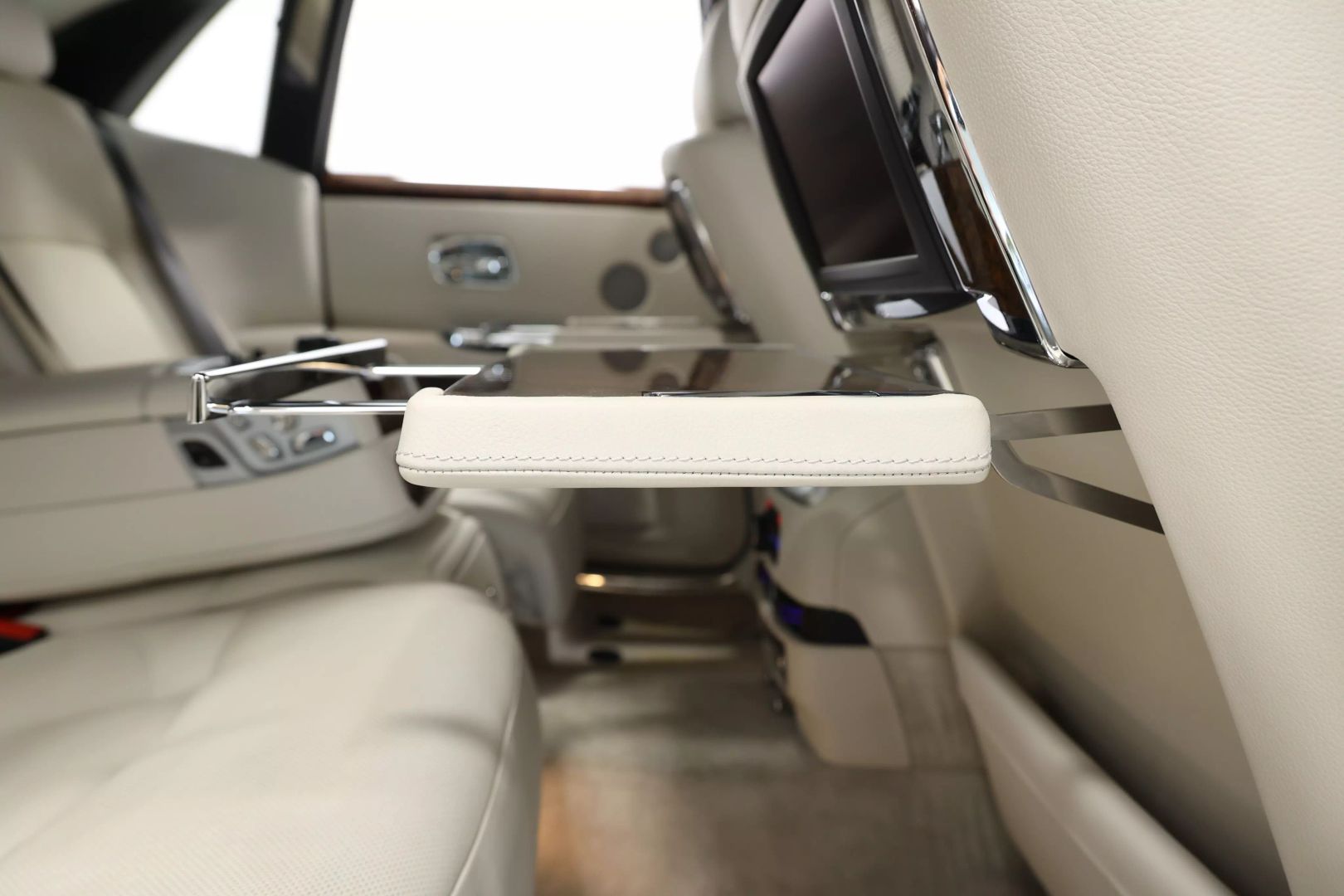 2012 Rolls-royce Ghost - Image 96