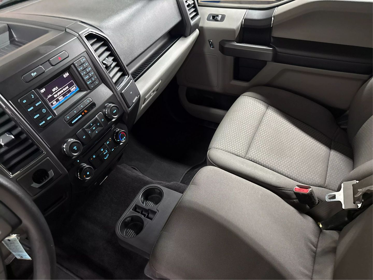 2017 Ford F150 Supercrew Cab - Image 29