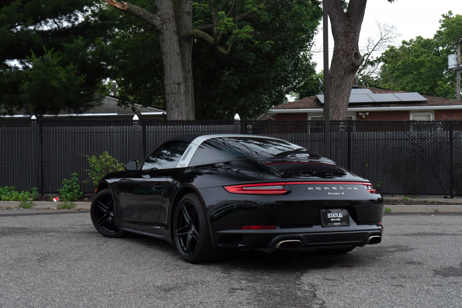 2018 Porsche 911 - Image 36