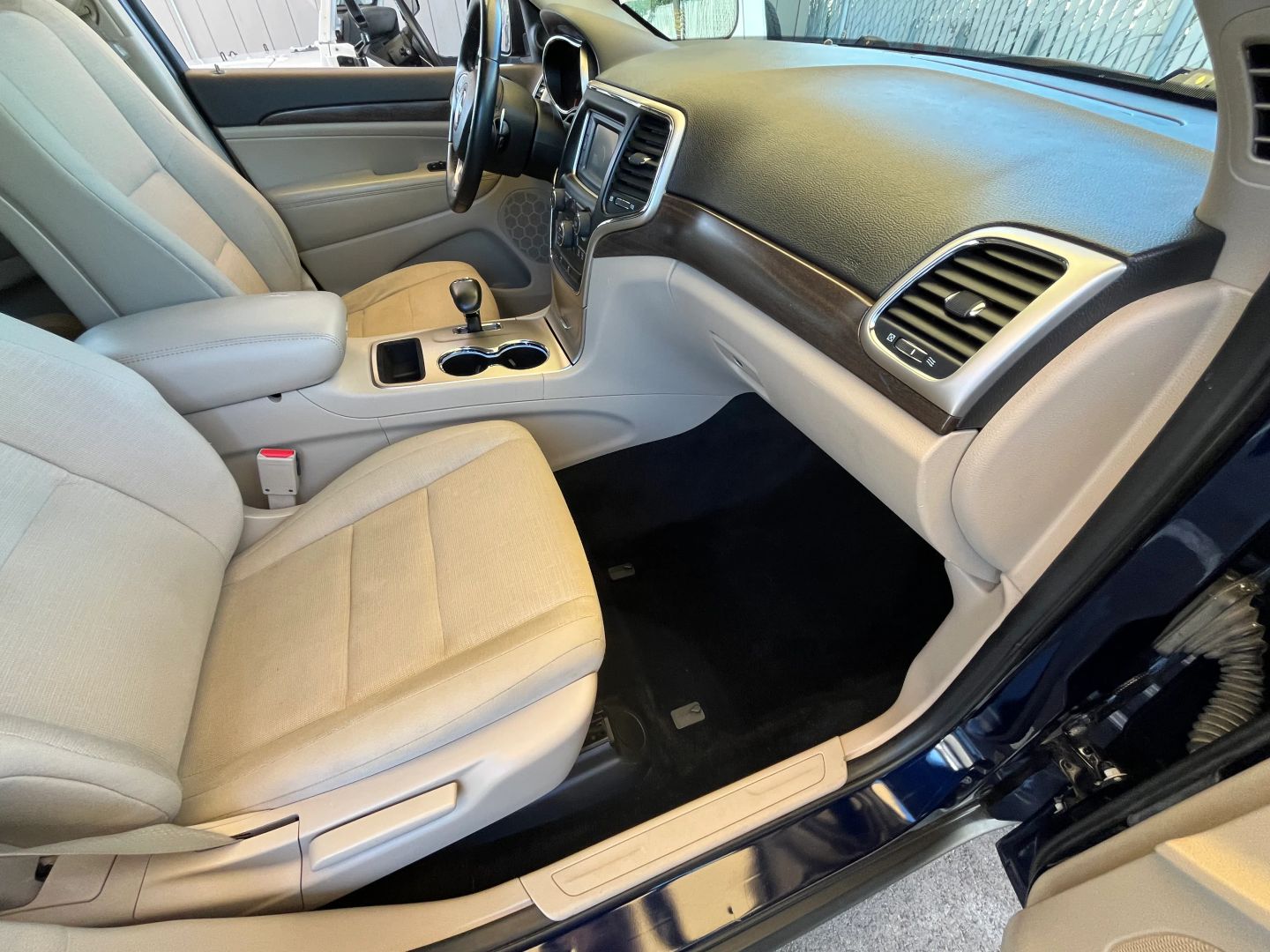2014 Jeep Grand Cherokee  Vin: 1c4rjfag1ec109785 Stock Id: 109785 - Image 13