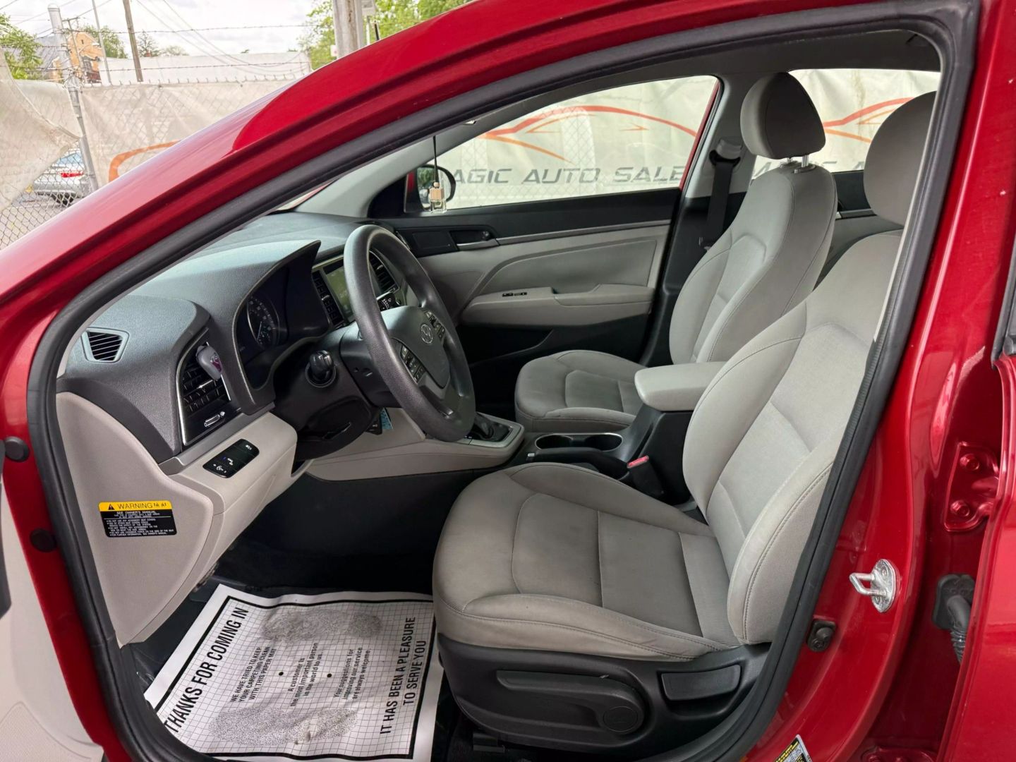 2018 Hyundai Elantra - Image 15