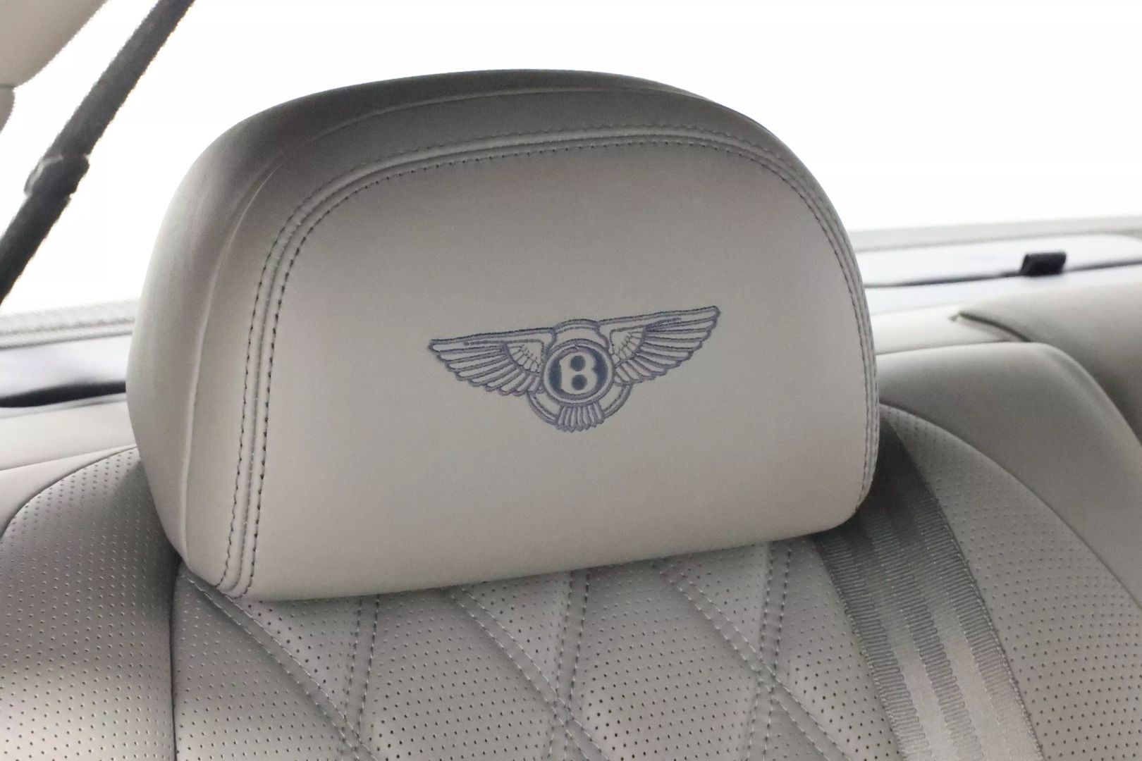 2016 Bentley Flying Spur - Image 75