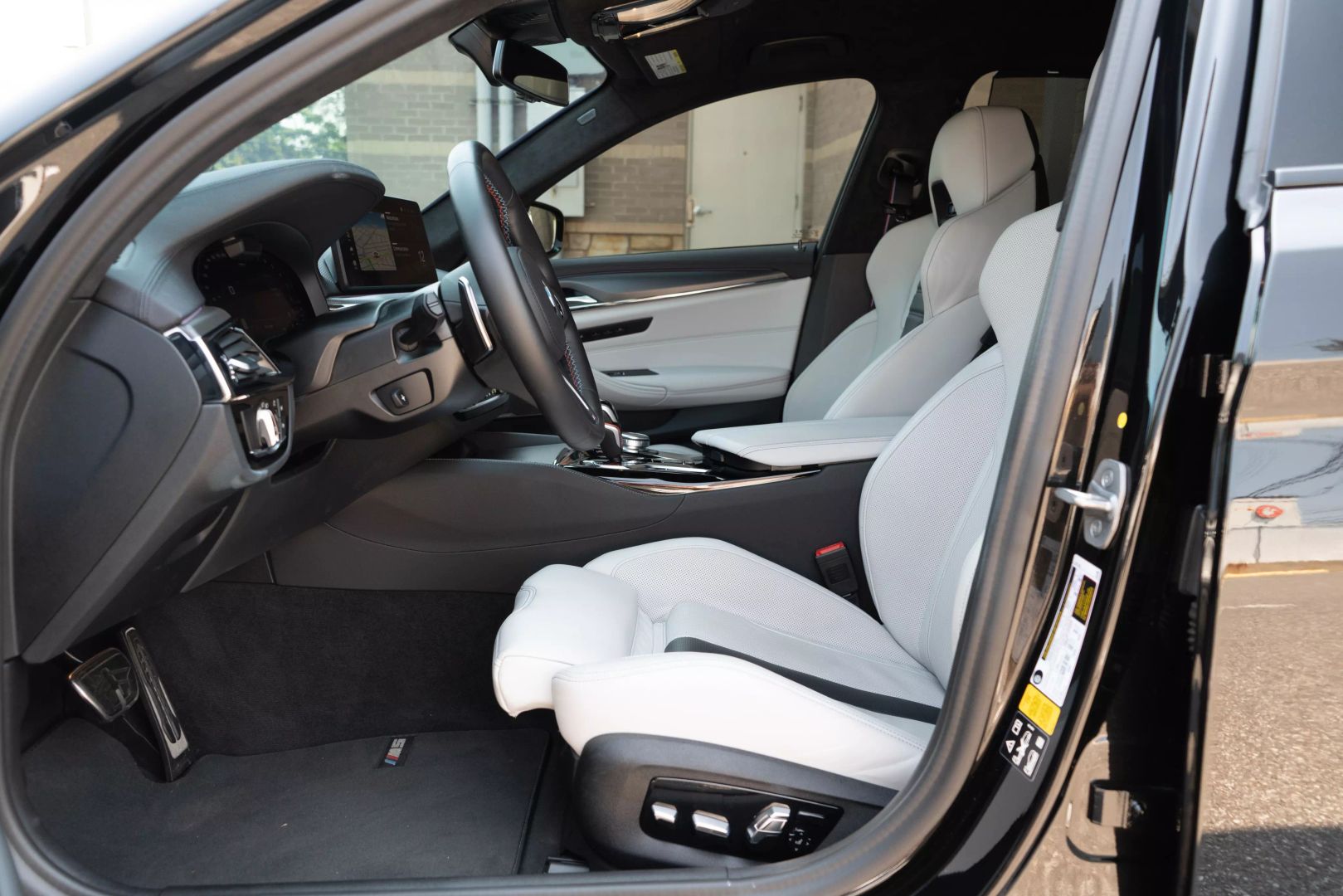 2022 Bmw M5 - Image 34