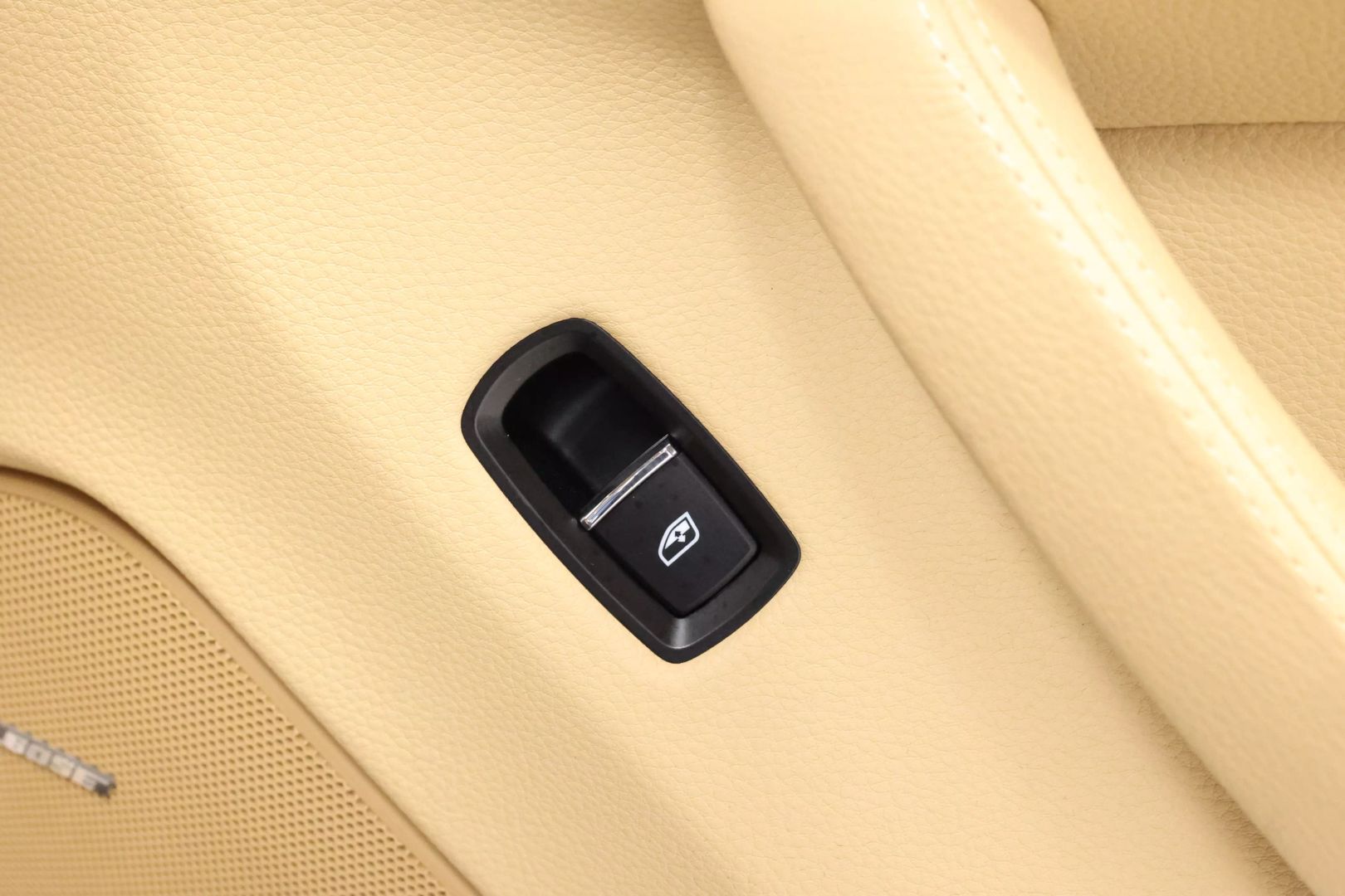 2014 Porsche Panamera - Image 74