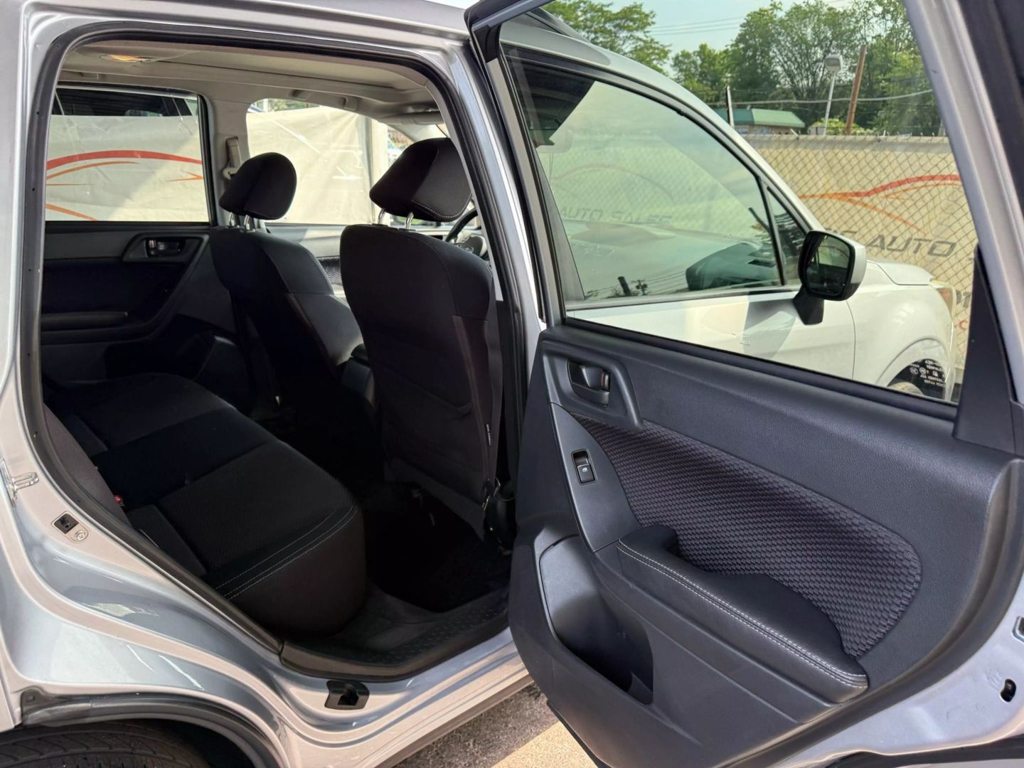 2017 Subaru Forester - Image 21