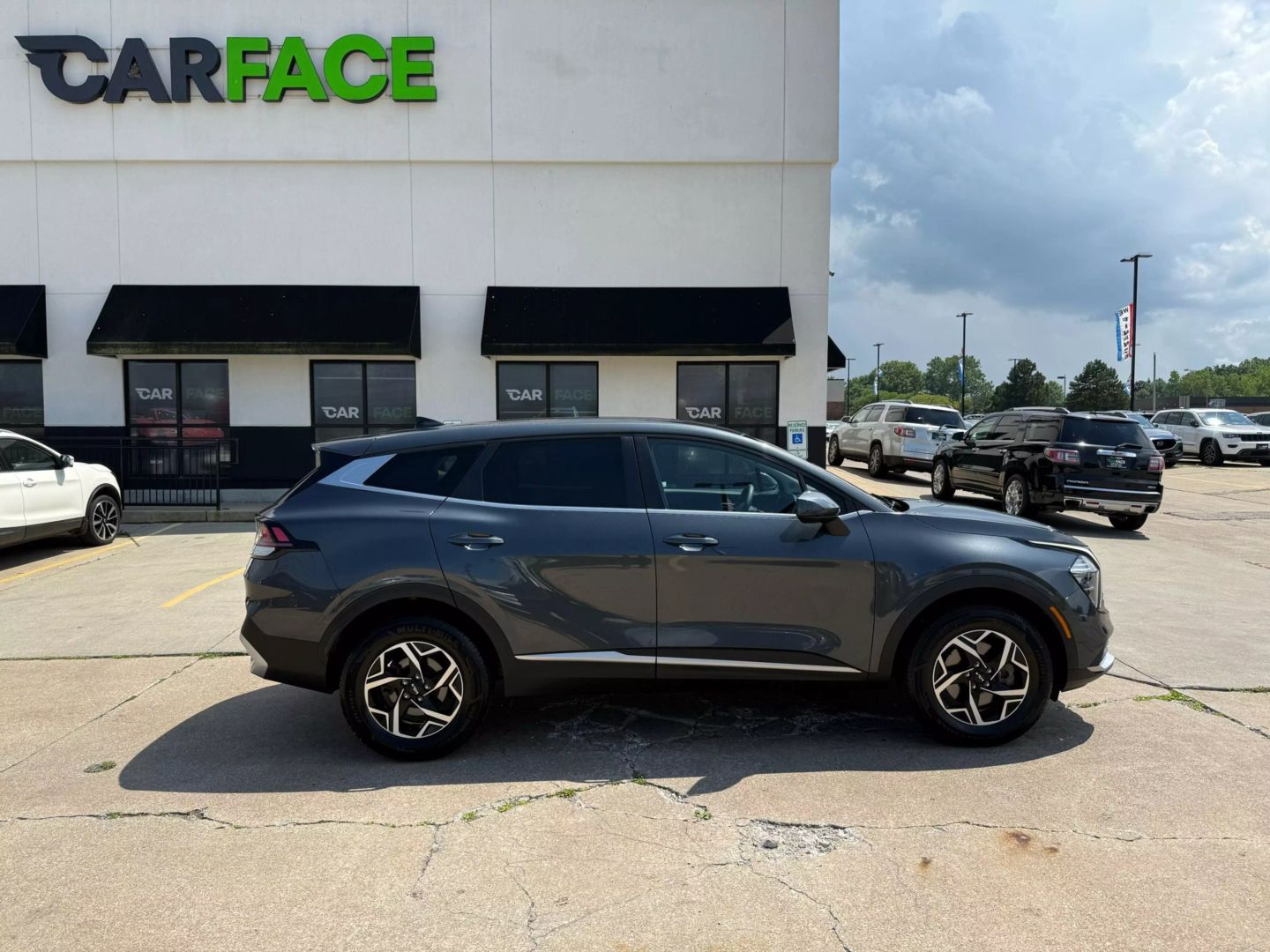 2023 Kia Sportage - Image 17