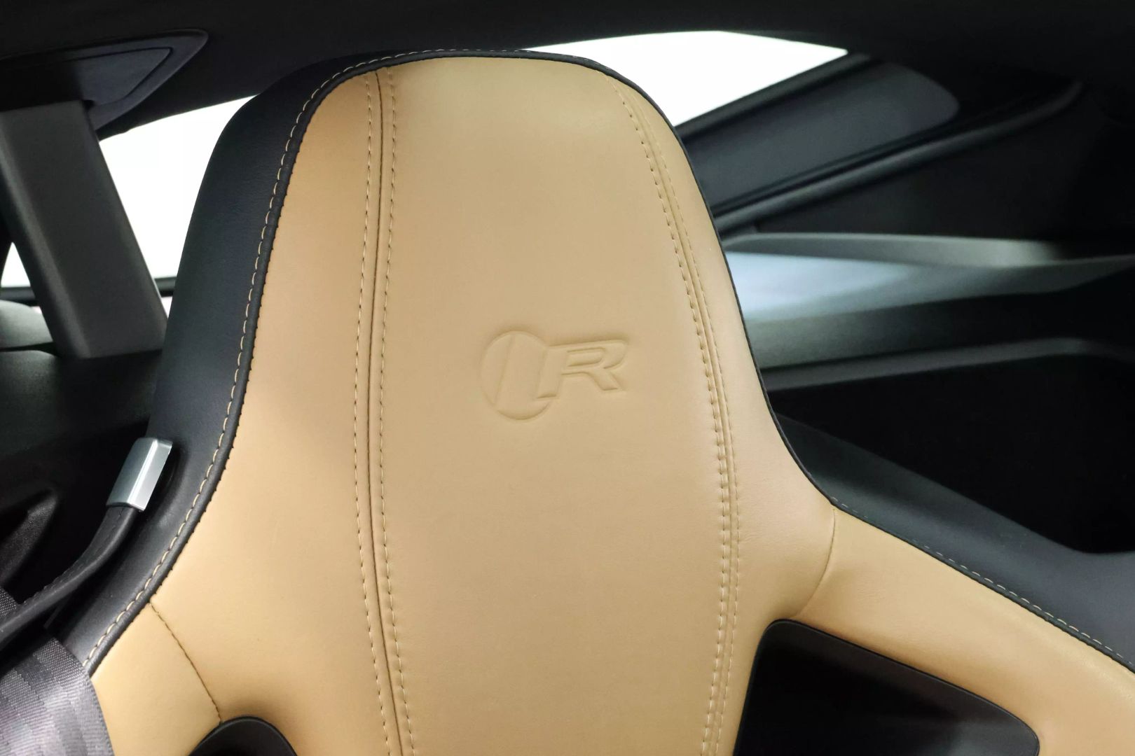 2015 Jaguar F-type - Image 61