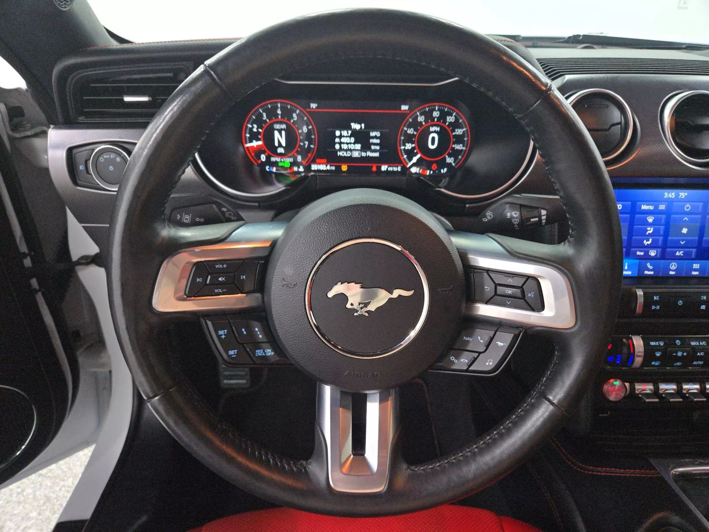 2021 Ford Mustang - Image 16