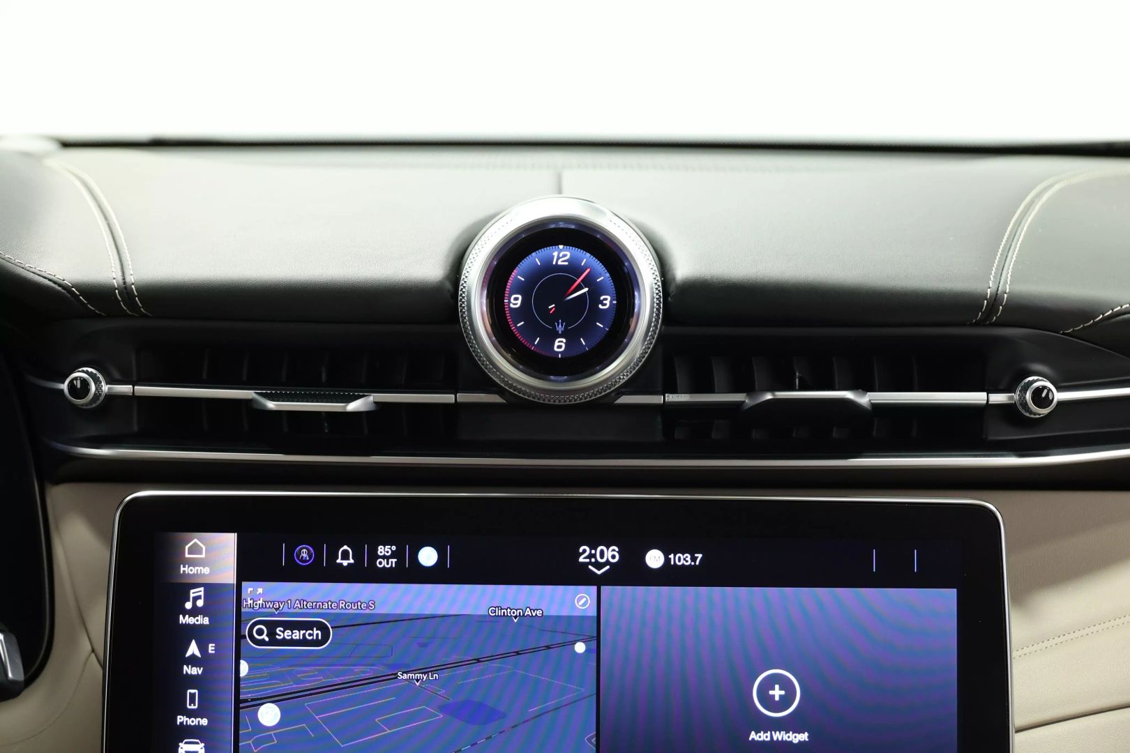 2023 Maserati Grecale - Image 39