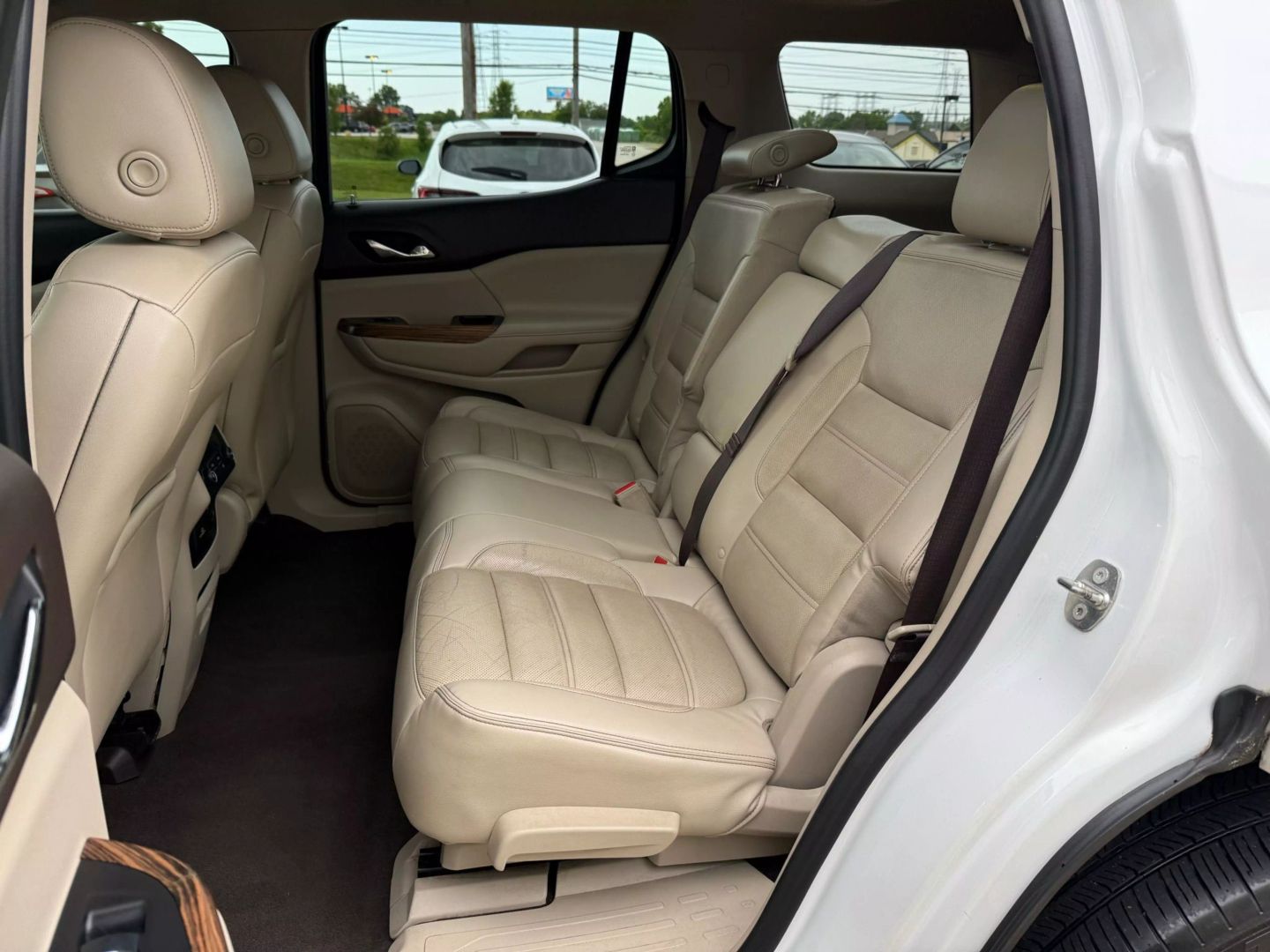 2017 Gmc Acadia - Image 22