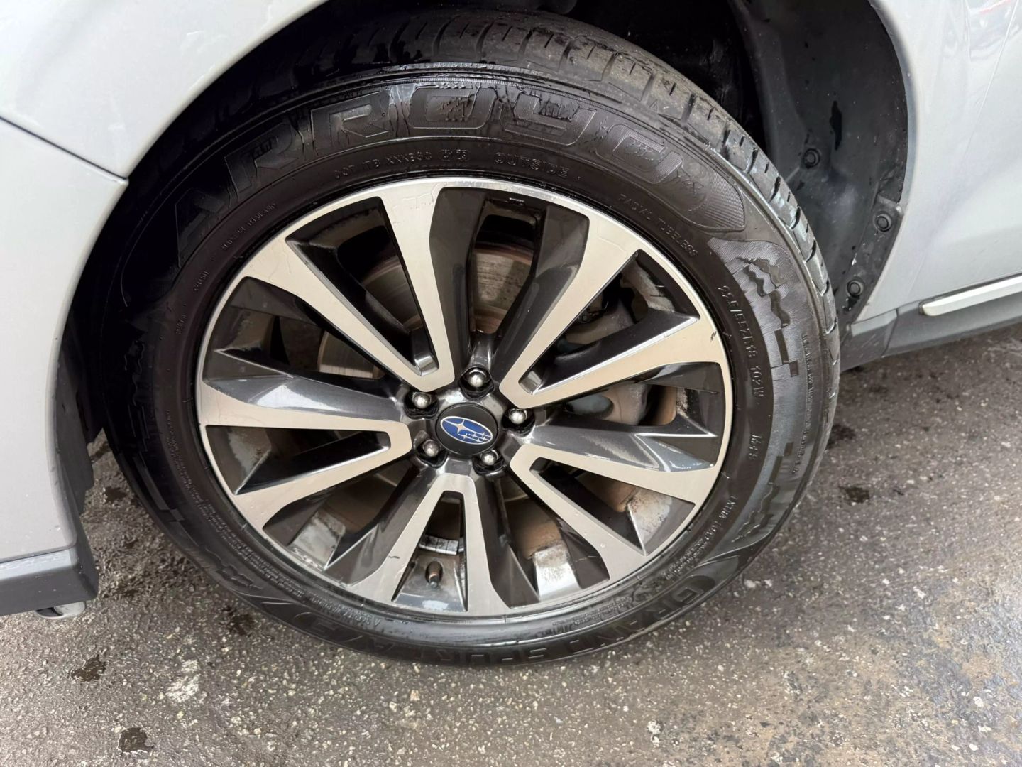 2017 Subaru Forester - Image 41