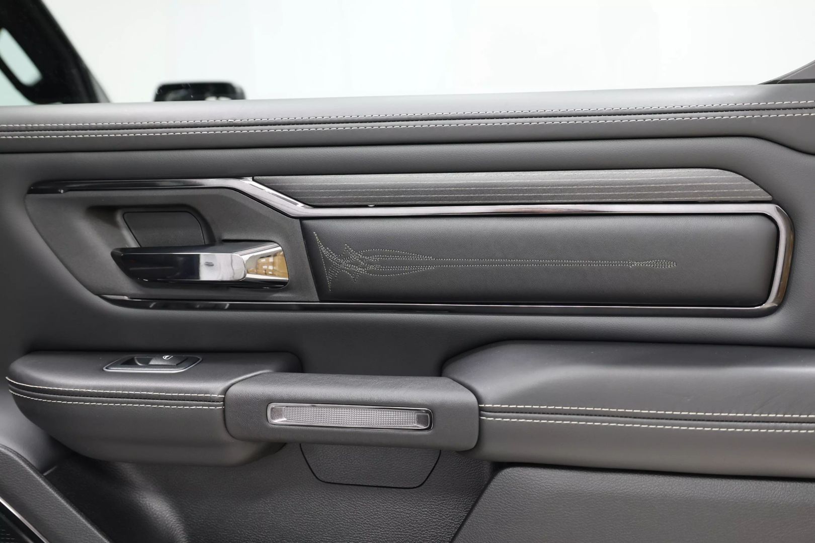 2023 Ram 1500 Crew Cab - Image 74