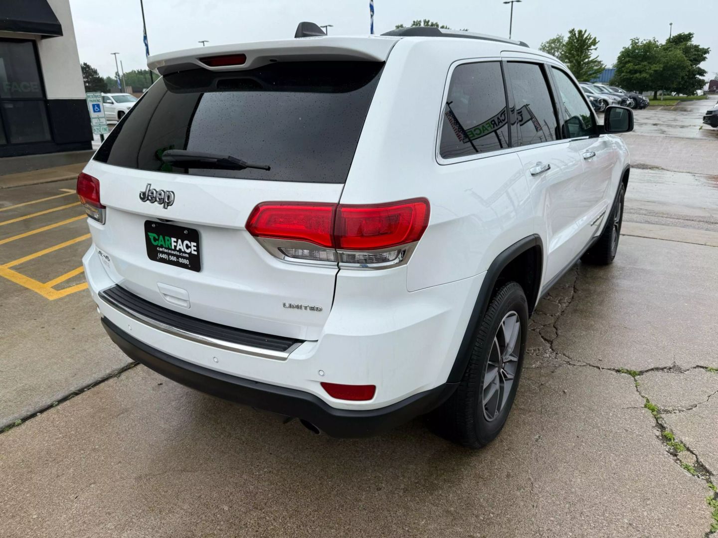2019 Jeep Grand Cherokee - Image 15