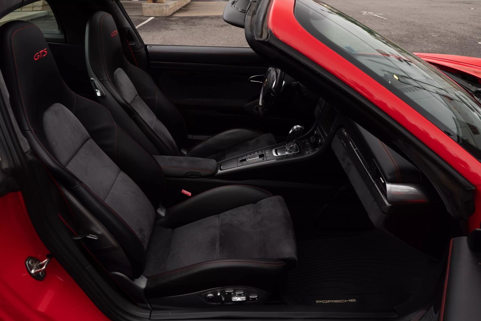 2016 Porsche 911 - Image 60