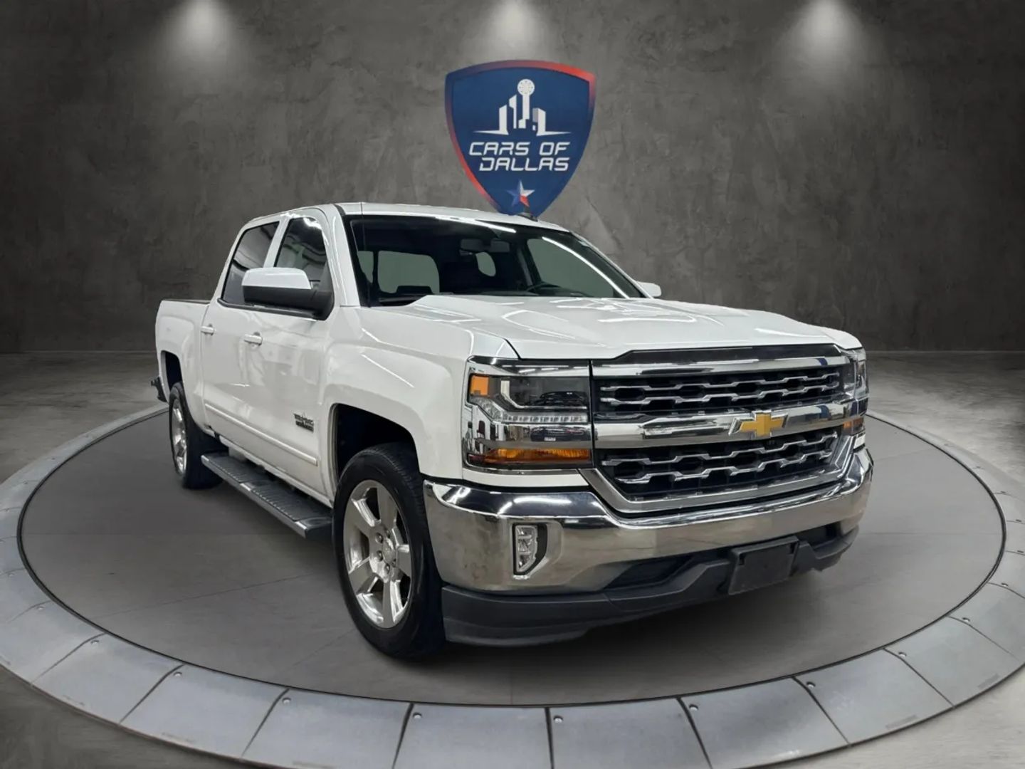 2017 Chevrolet Silverado 1500 Crew Cab - Image 7