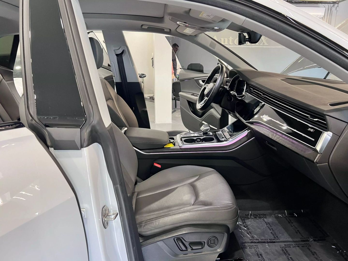 2021 Audi Q8 55 Tfsi Premium Plus Sport Utility 4d - Image 24