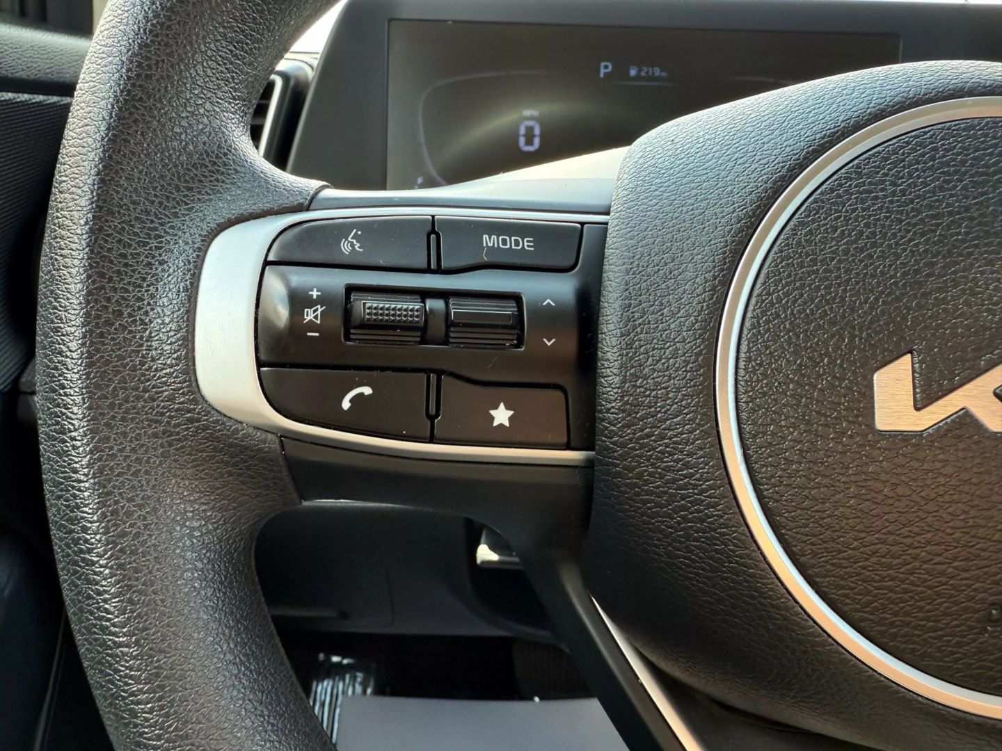 2023 Kia Sportage - Image 30