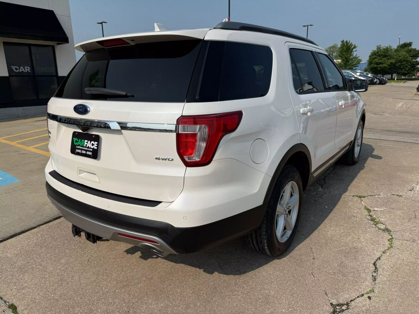 2016 Ford Explorer - Image 15