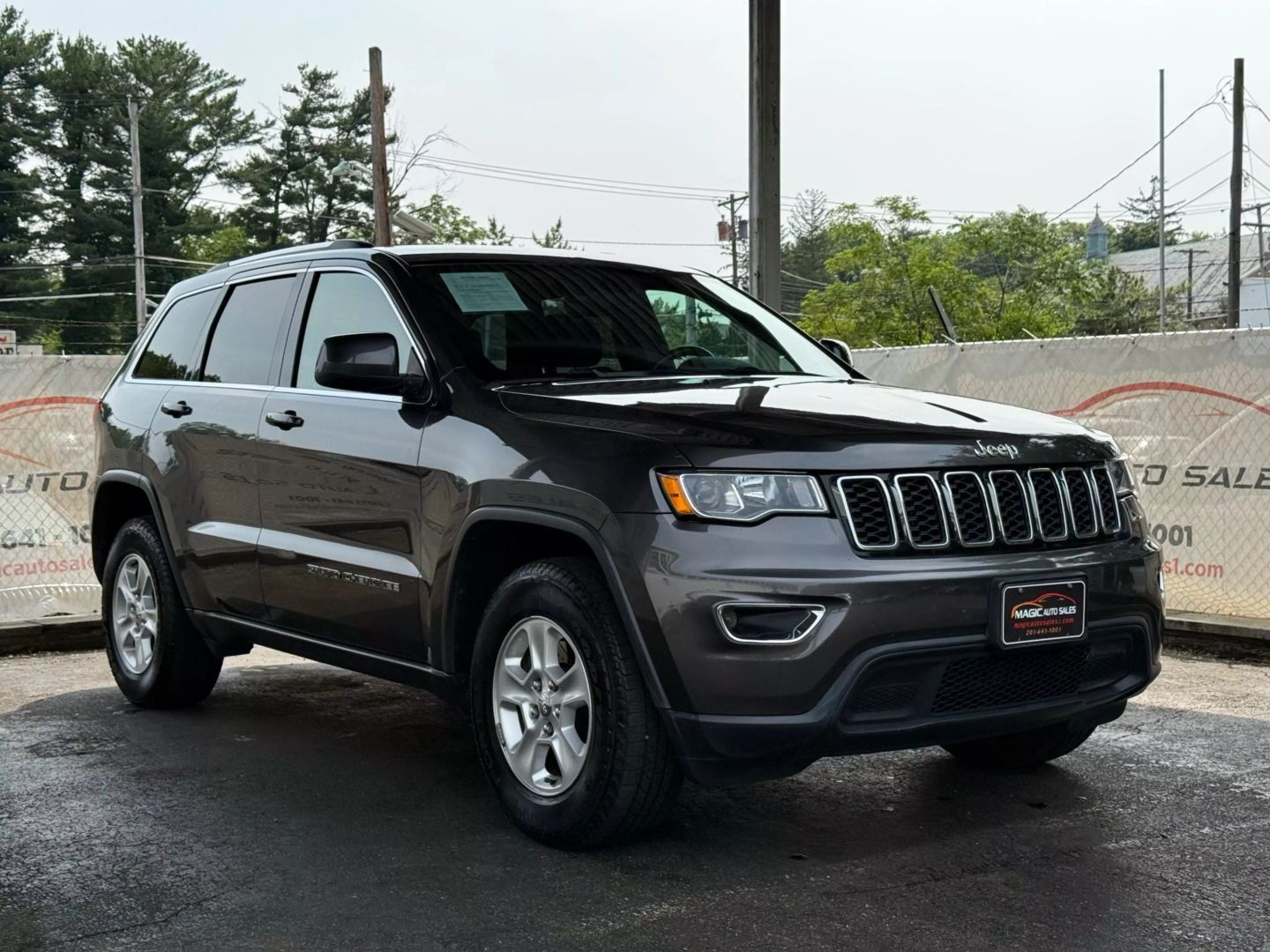 2017 Jeep Grand Cherokee - Image 6