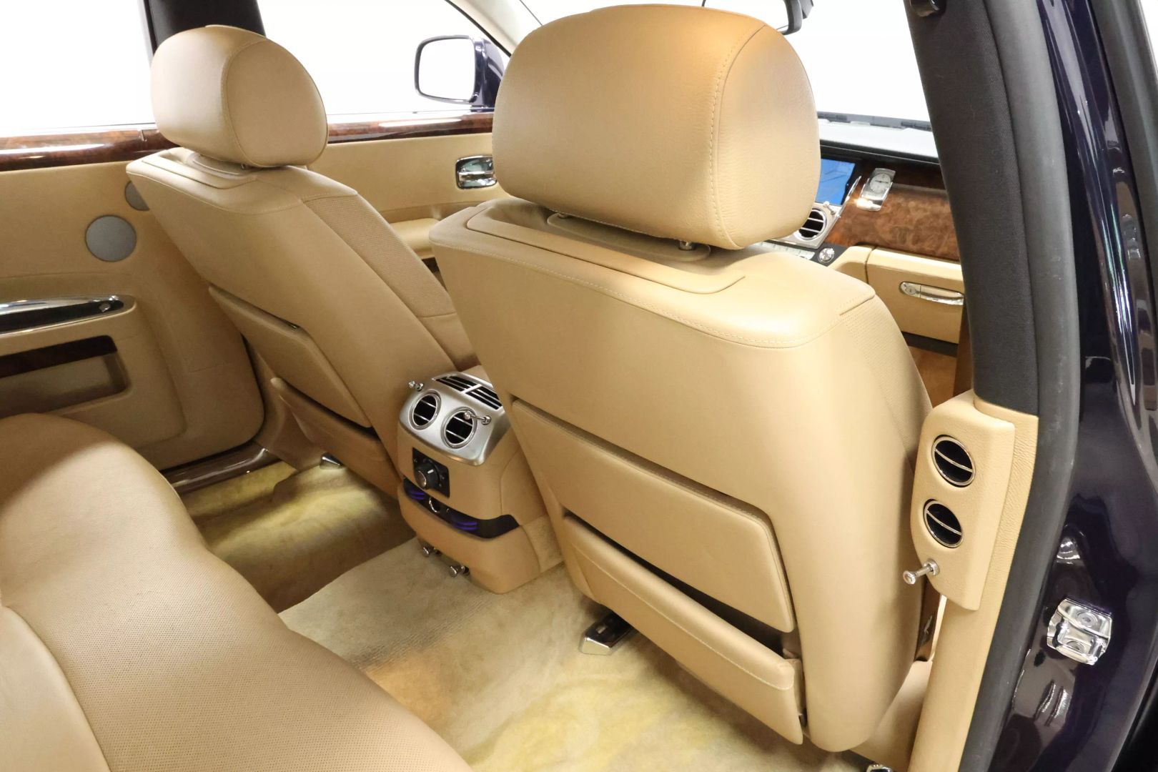 2010 Rolls-royce Ghost - Image 76
