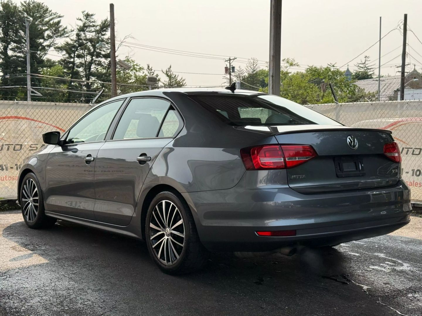 2015 Volkswagen Jetta - Image 9
