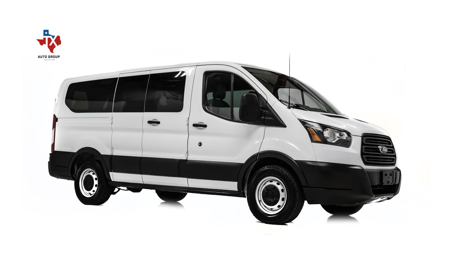 2019 Ford Transit Passenger Van XL's photo