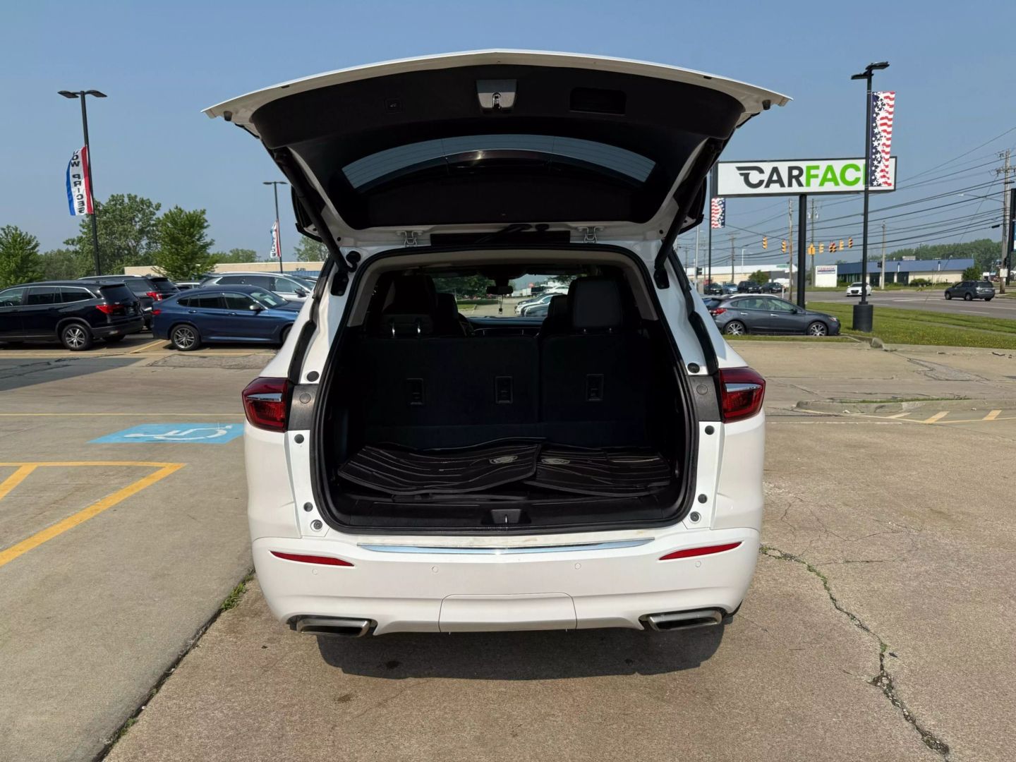 2020 Buick Enclave - Image 12