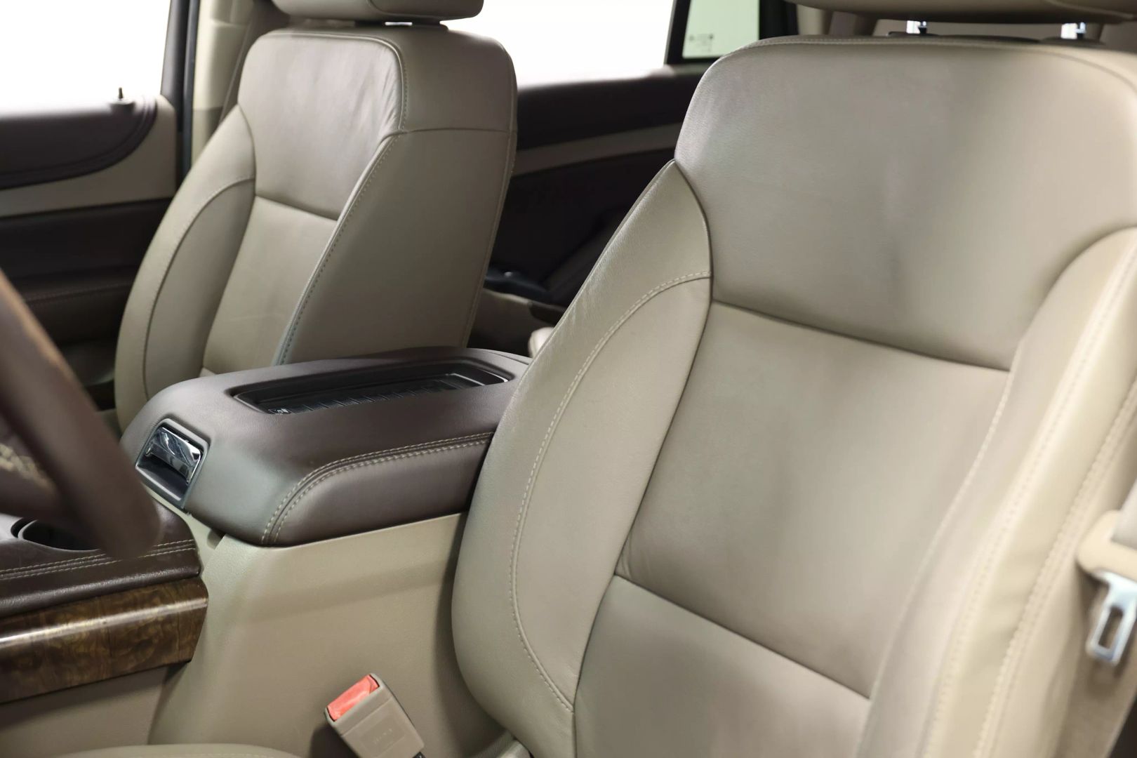 2016 Chevrolet Tahoe - Image 19