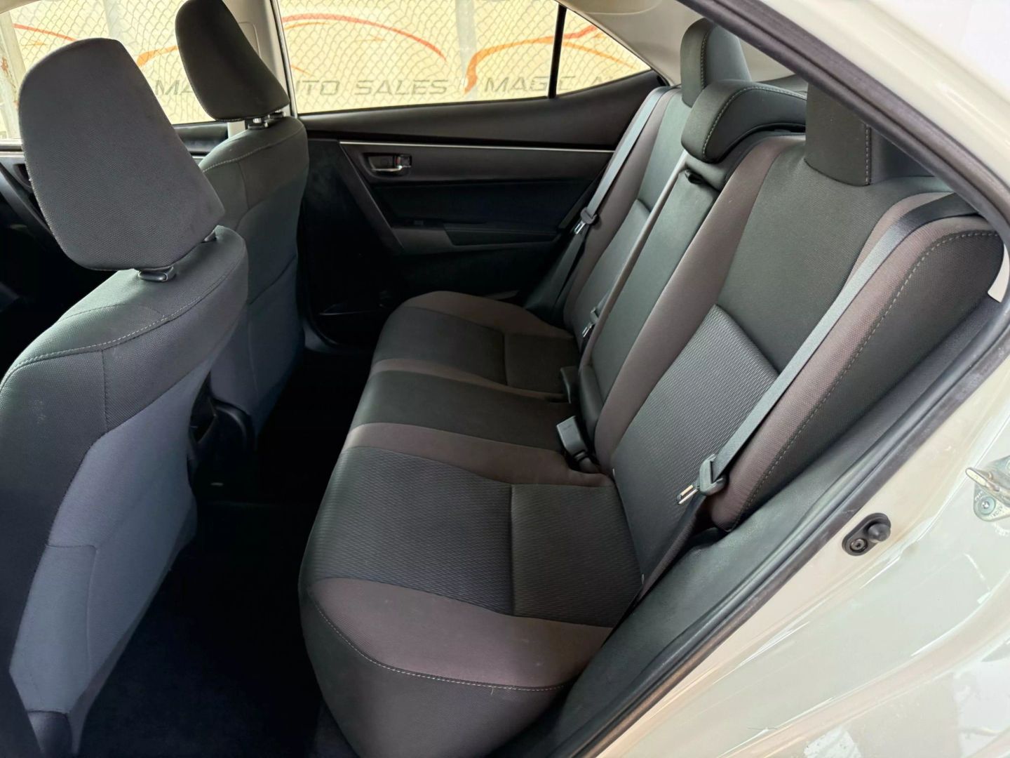 2018 Toyota Corolla - Image 18