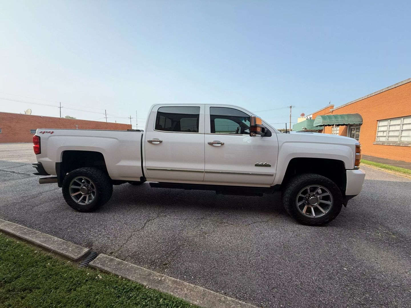 2016 Chevrolet Silverado 2500 Hd Crew Cab - Image 8