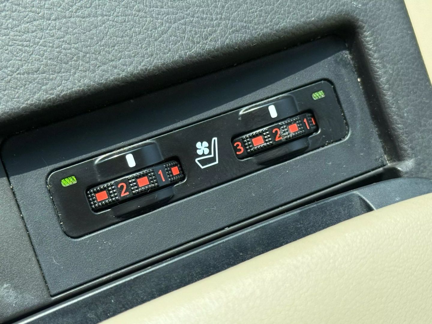 2011 Lexus Rx - Image 40