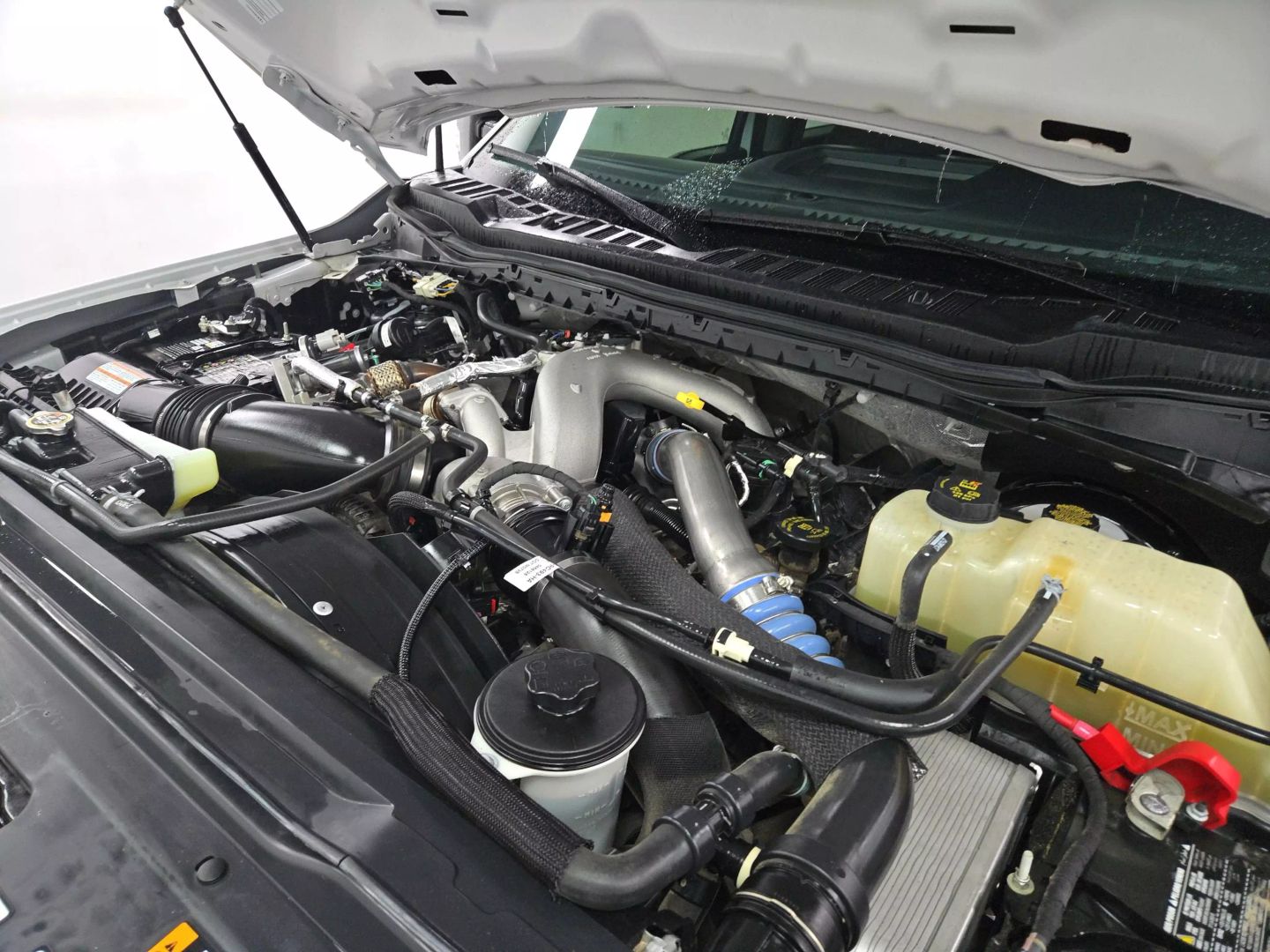 2023 Ford F350 Super Duty Crew Cab - Image 22