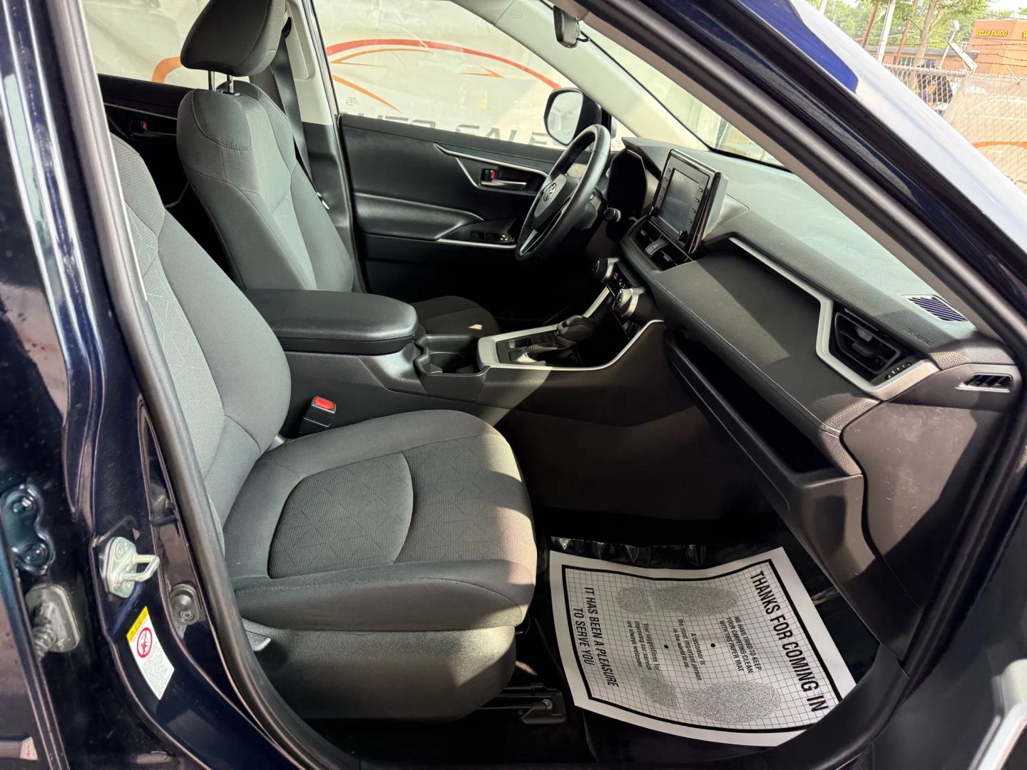 2019 Toyota Rav4 - Image 25