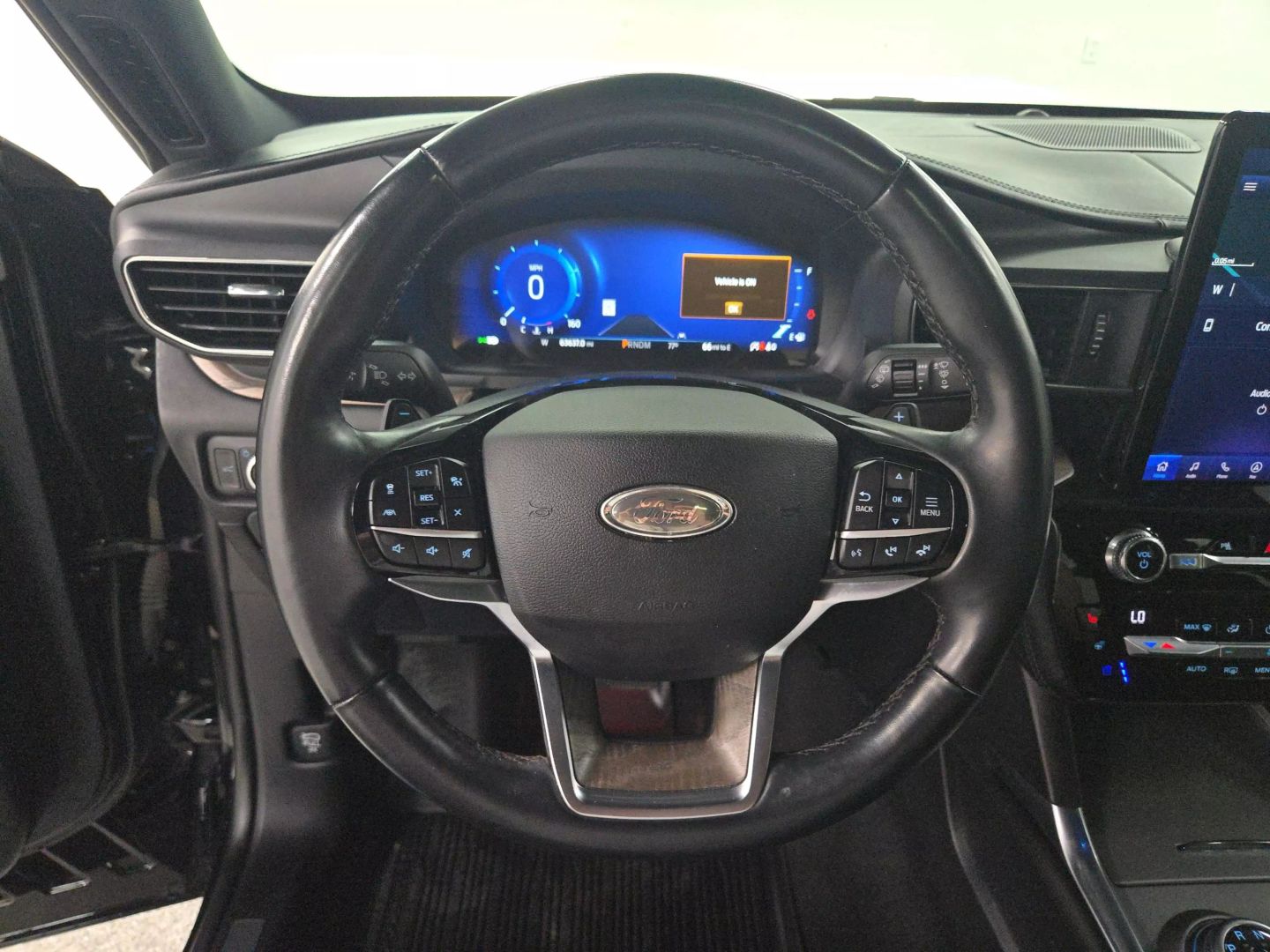 2021 Ford Explorer - Image 17