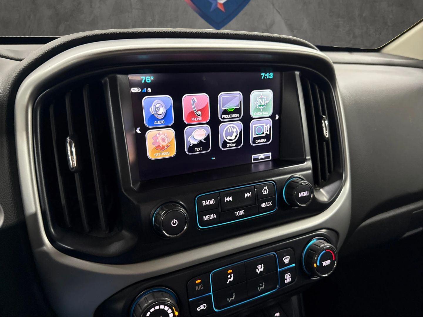2018 Chevrolet Colorado Crew Cab - Image 20