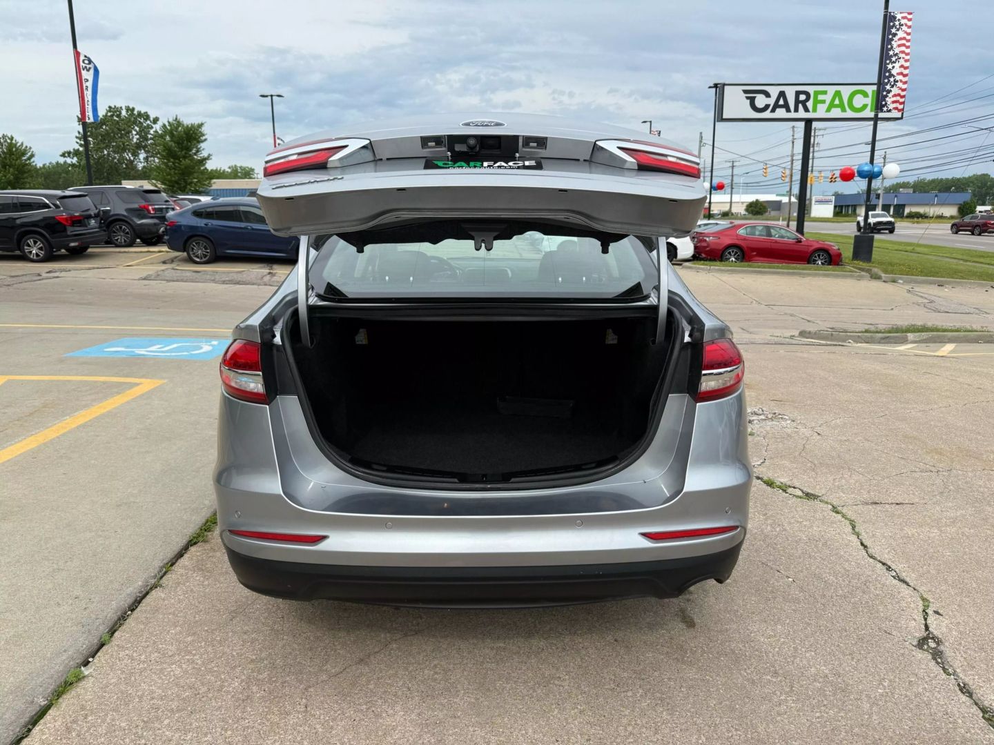 2020 Ford Fusion - Image 11