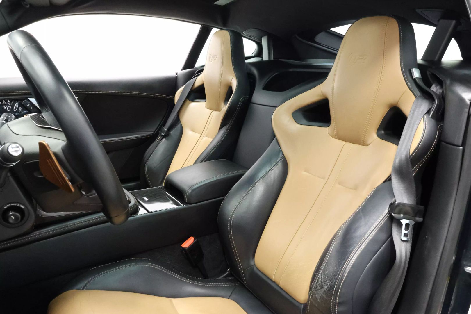 2015 Jaguar F-type - Image 13