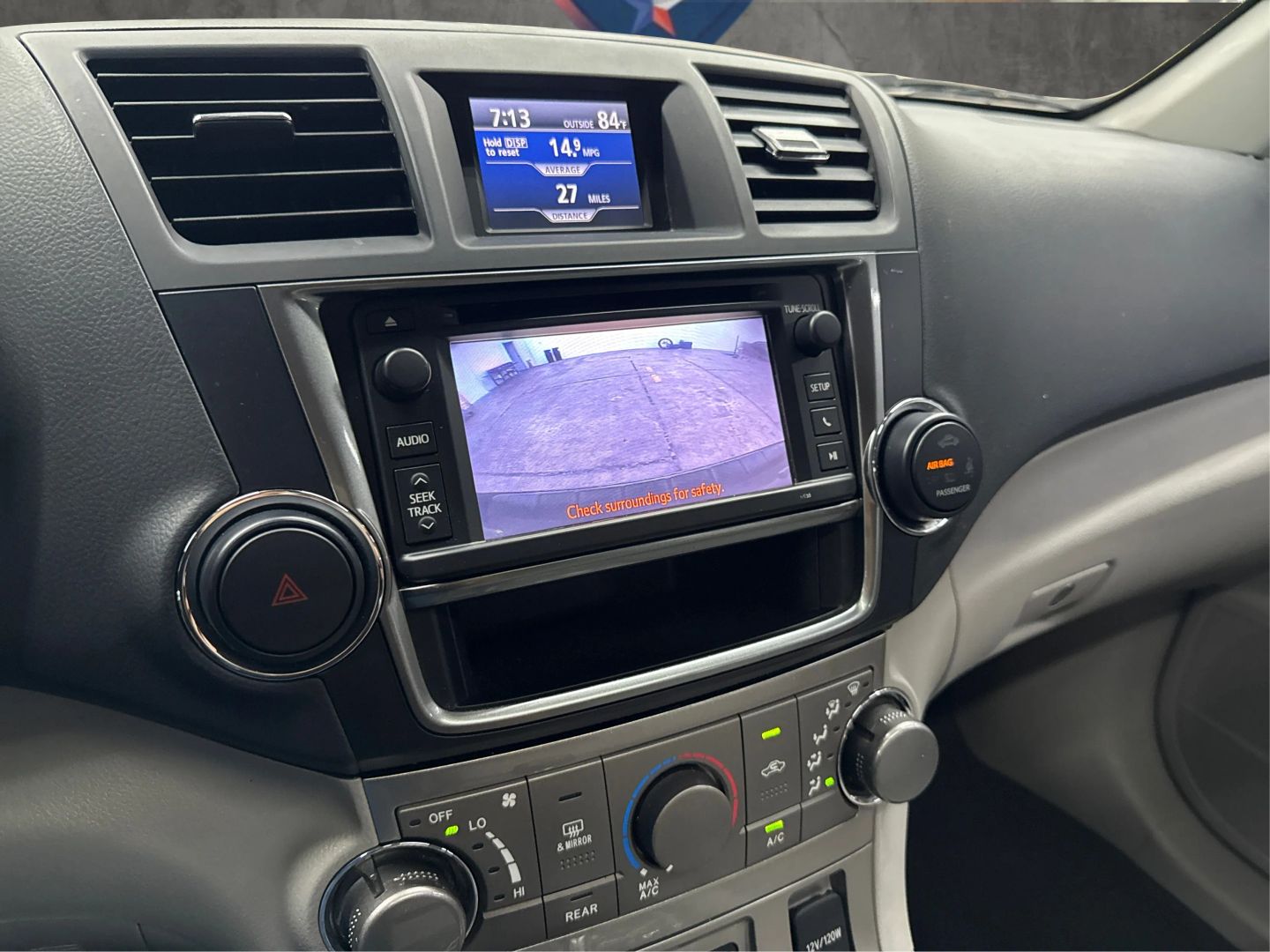 2013 Toyota Highlander - Image 20