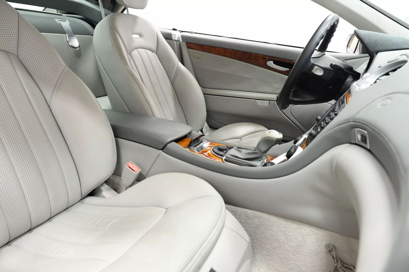 2004 Mercedes-benz Sl-class - Image 76