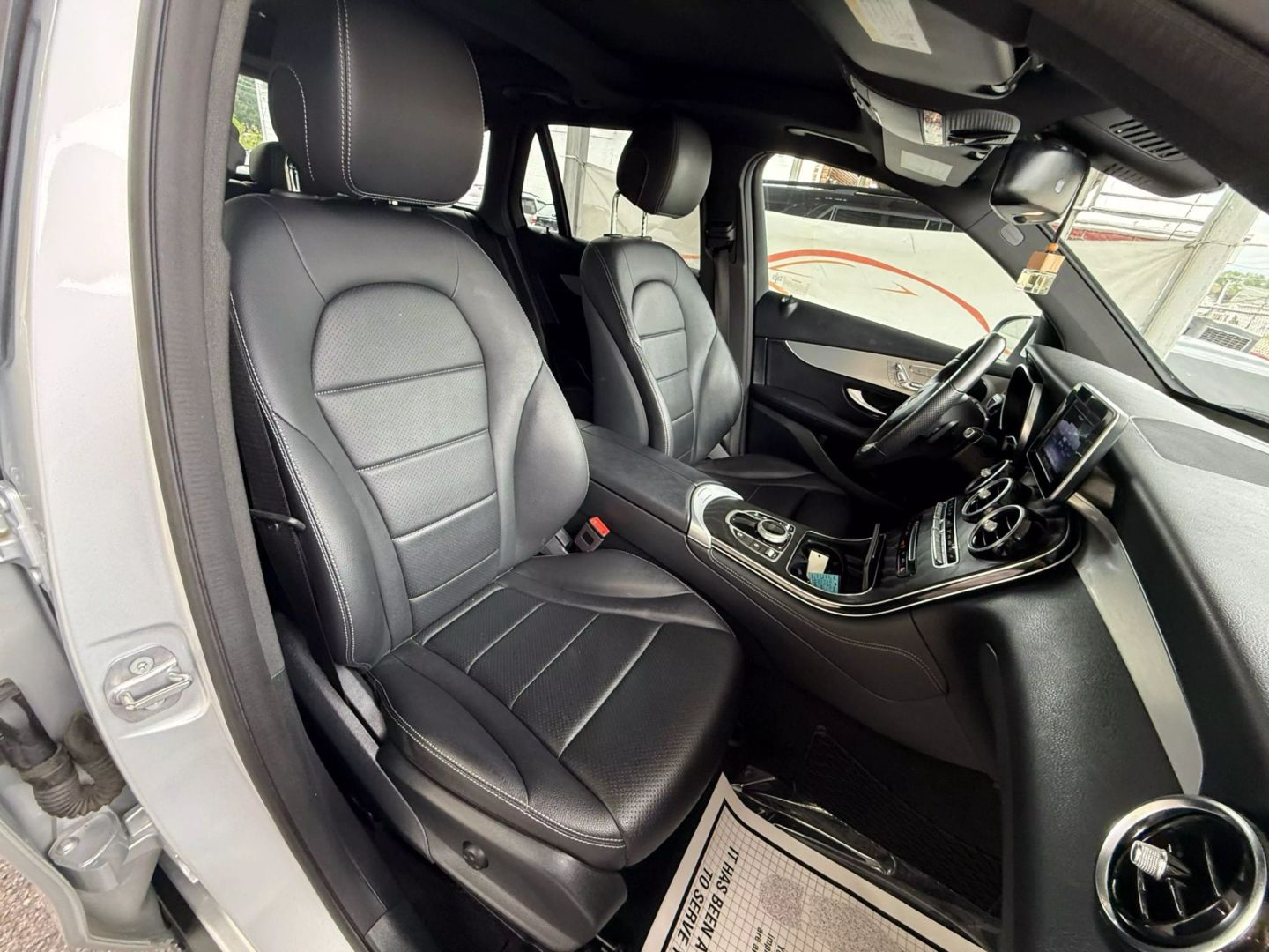 2019 Mercedes-benz Glc - Image 28