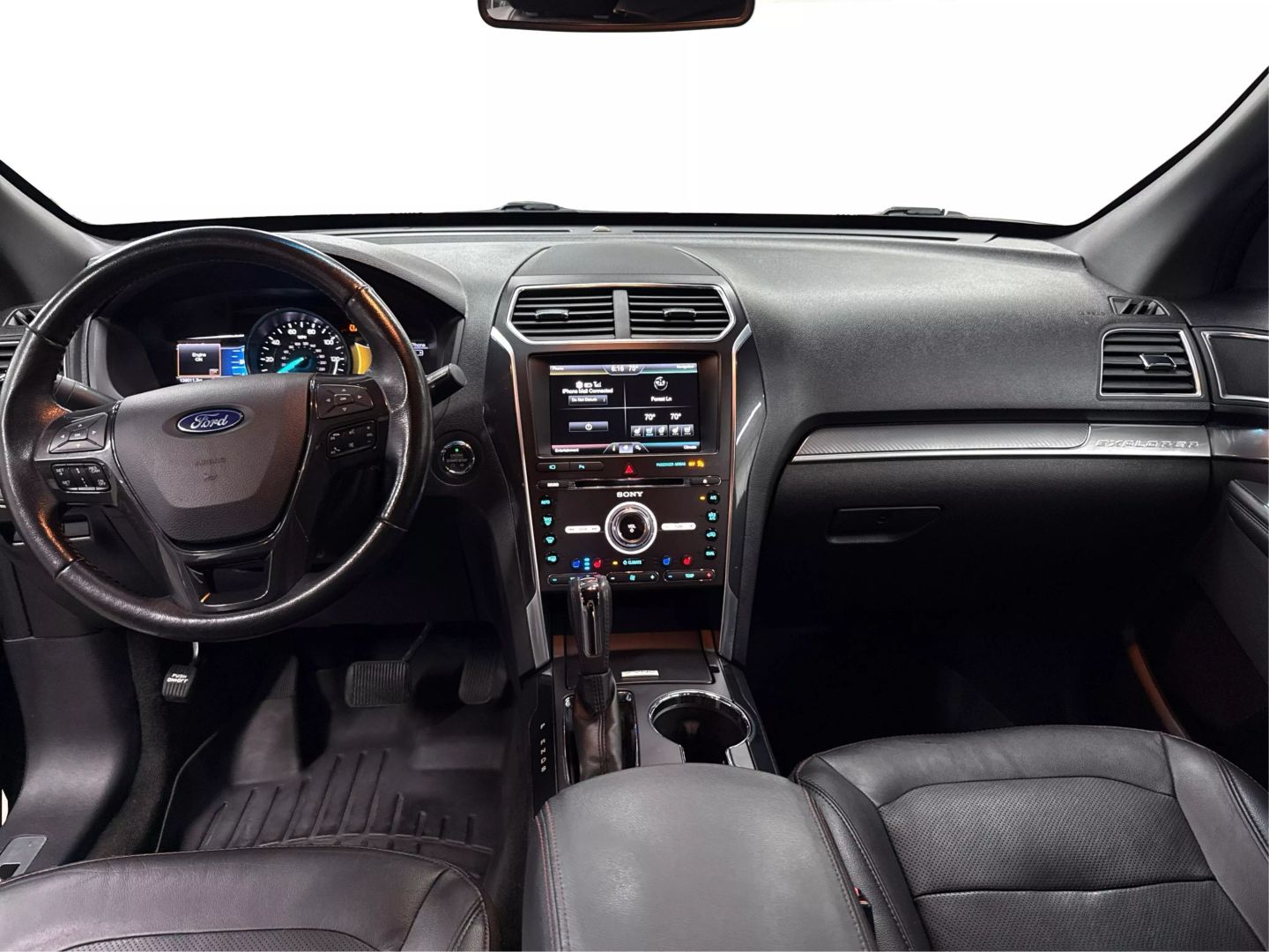 2016 Ford Explorer - Image 21