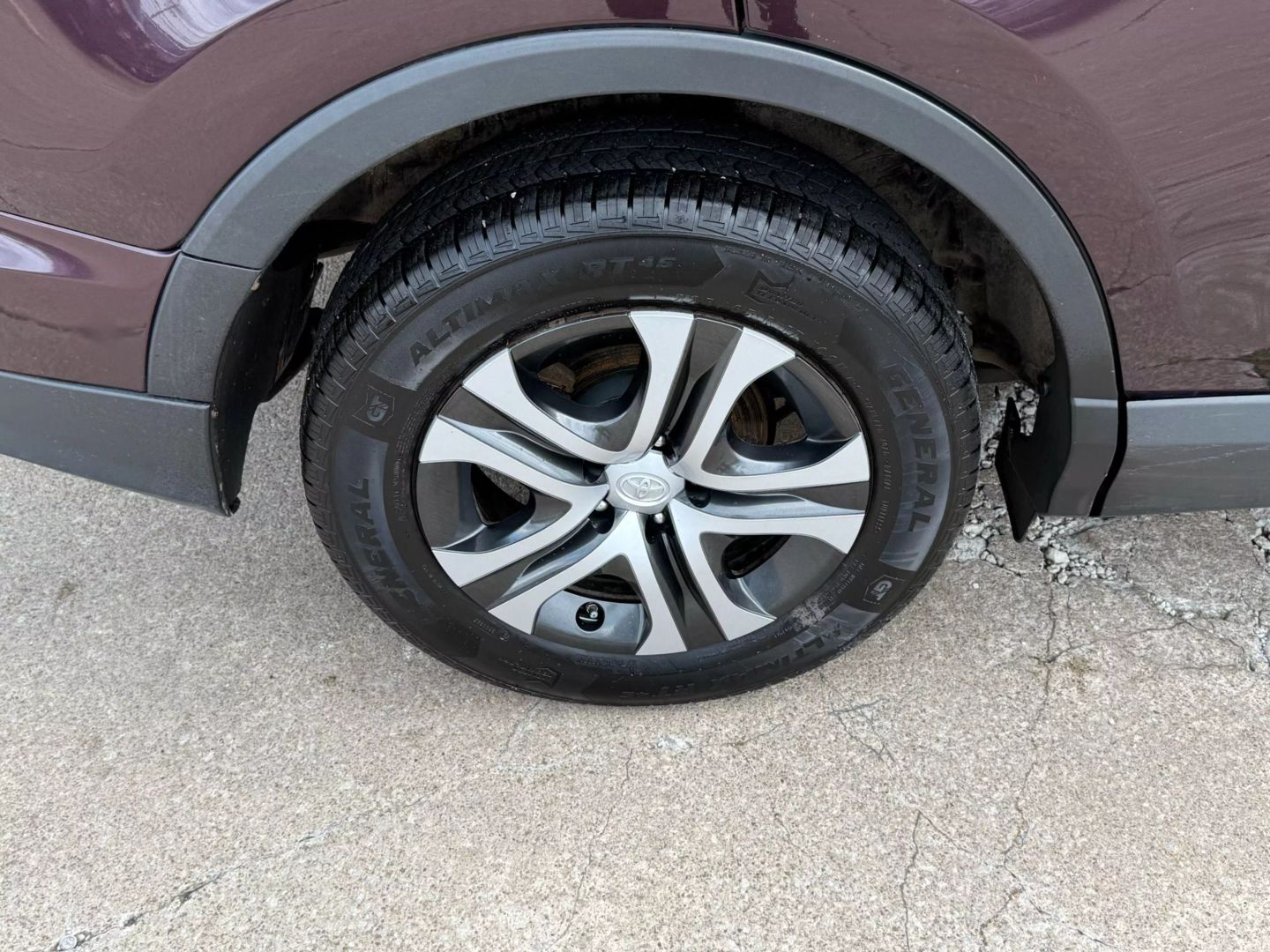 2017 Toyota Rav4 - Image 40