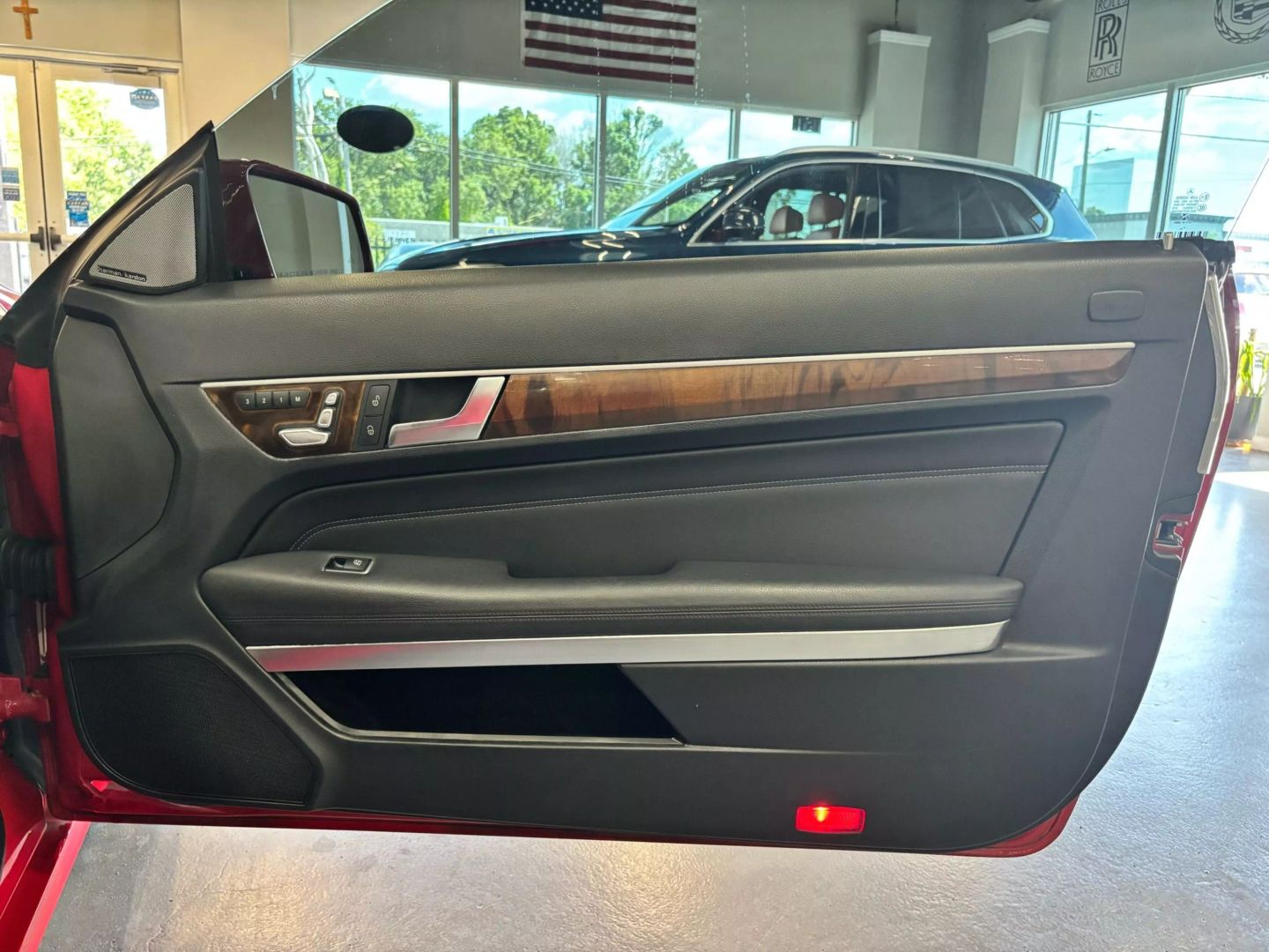 2015 Mercedes-benz E-class E 400 Cabriolet 2d - Image 31
