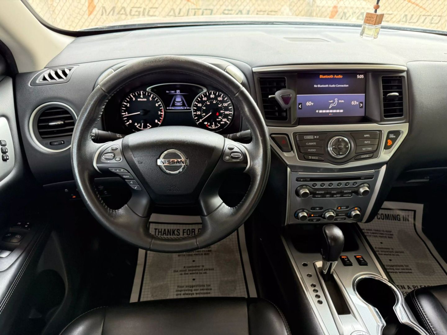2017 Nissan Pathfinder - Image 32