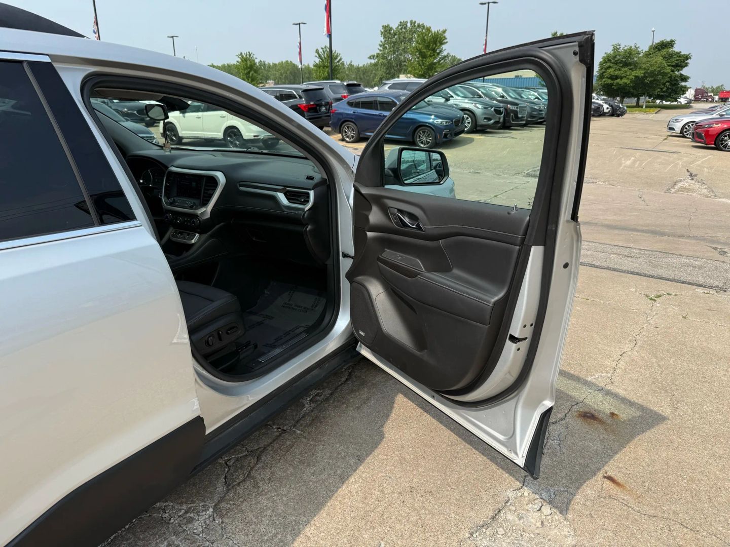 2020 Gmc Acadia - Image 25