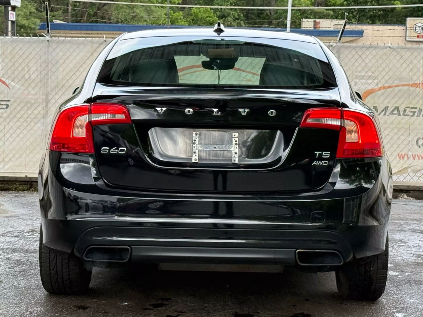 2016 Volvo S60 - Image 10