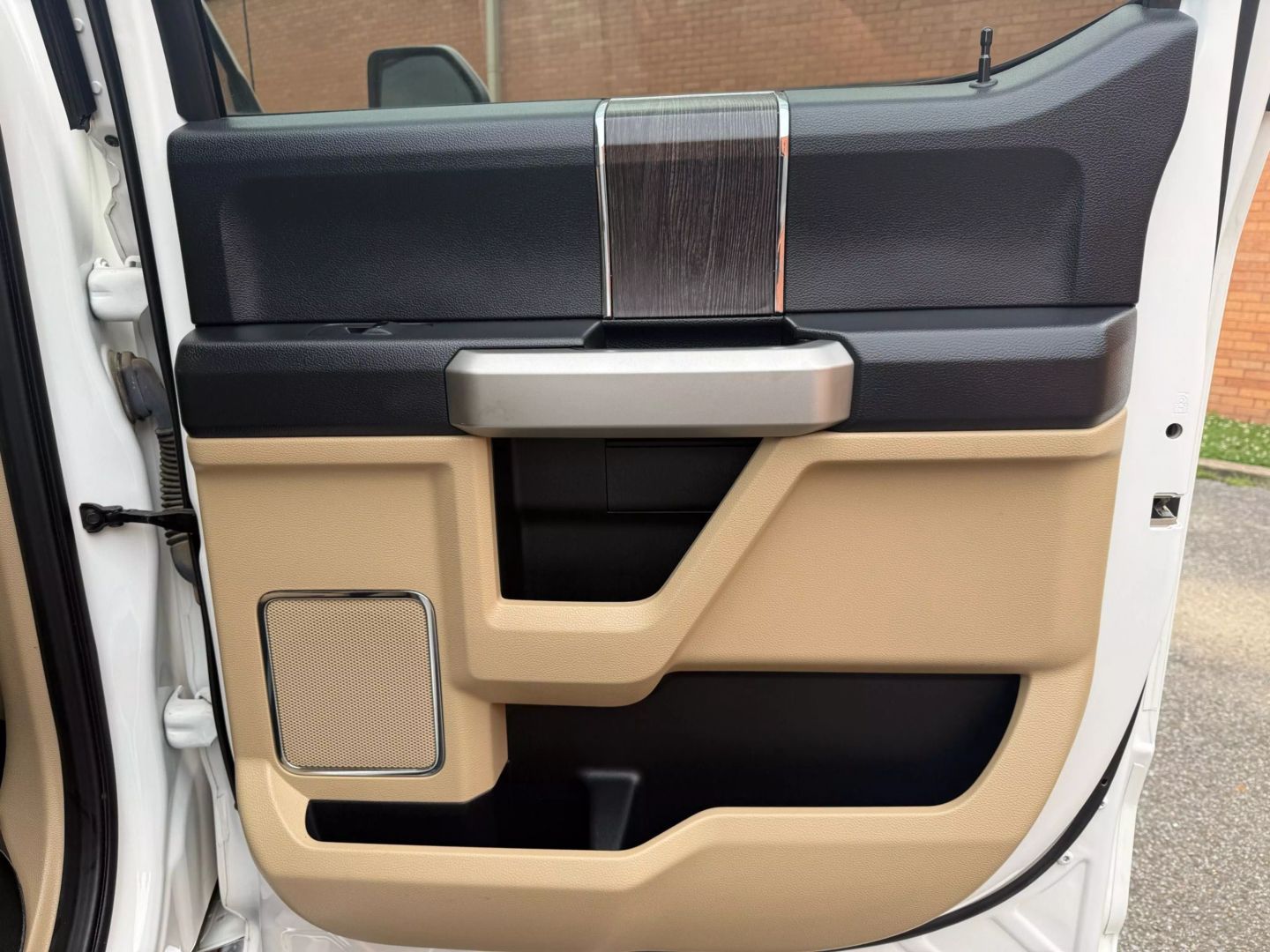 2021 Ford F250 Super Duty Crew Cab - Image 20