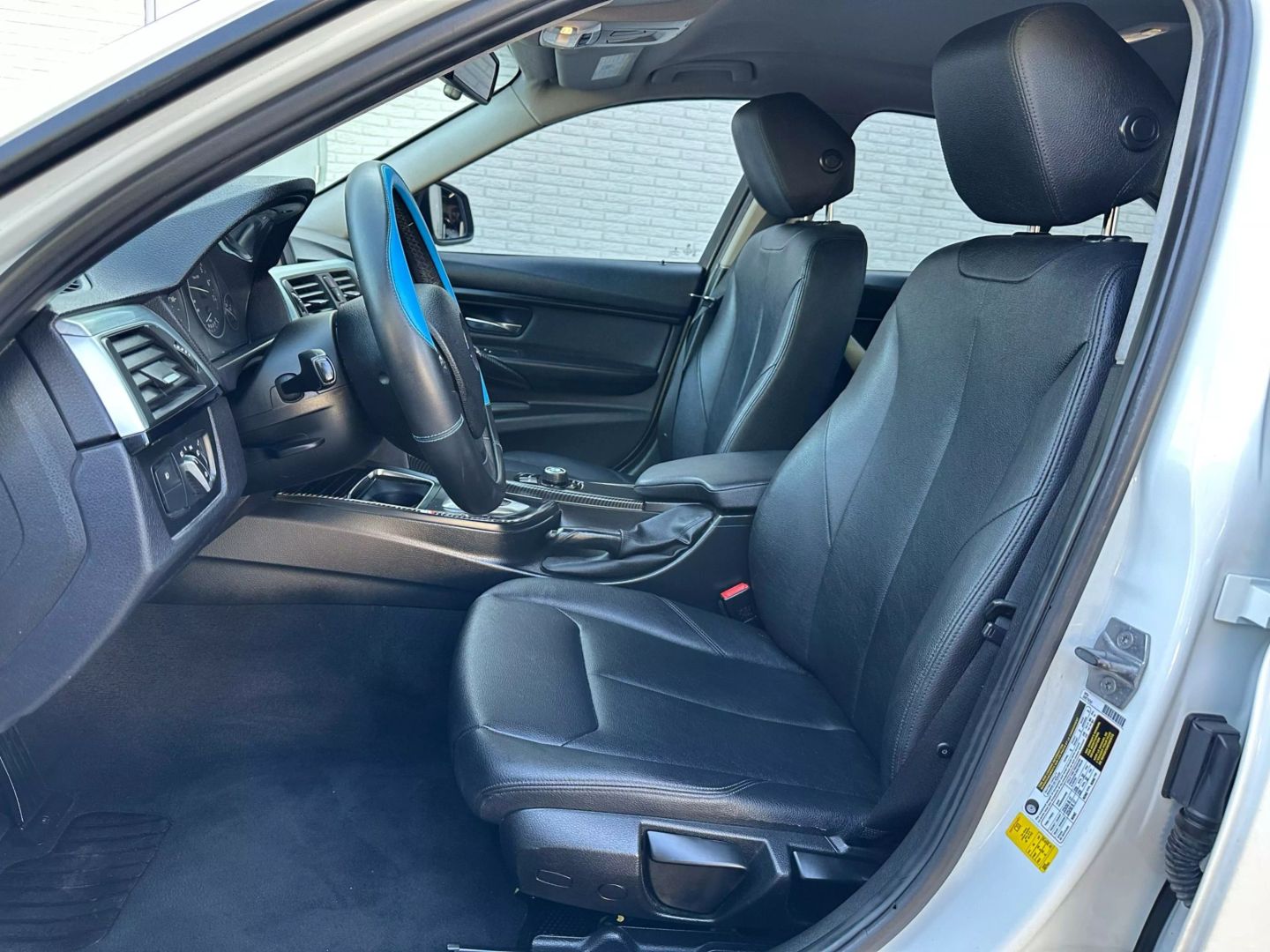 2017 Bmw 3 Series - Image 13
